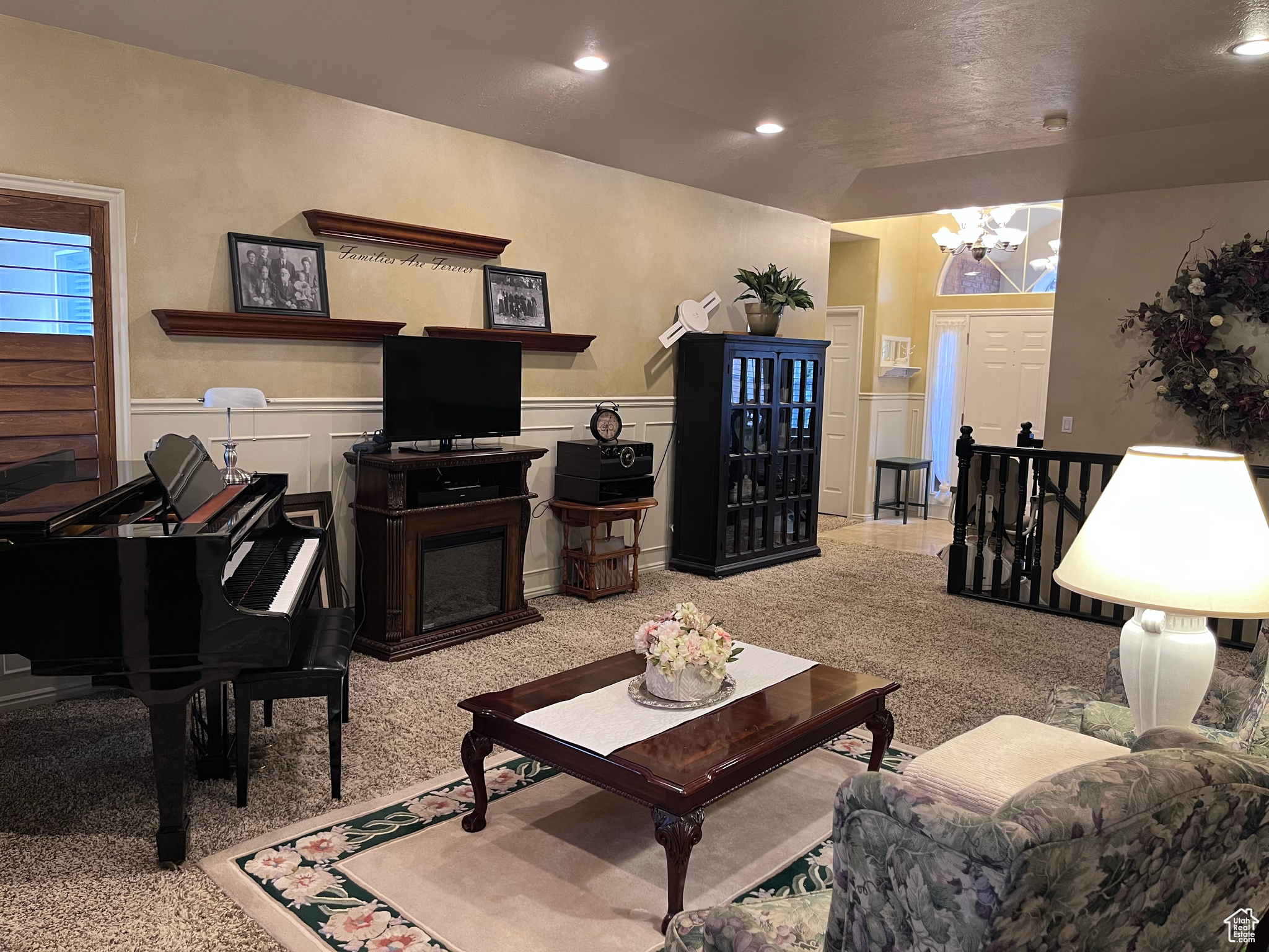 SUNSET FARMS - Residential