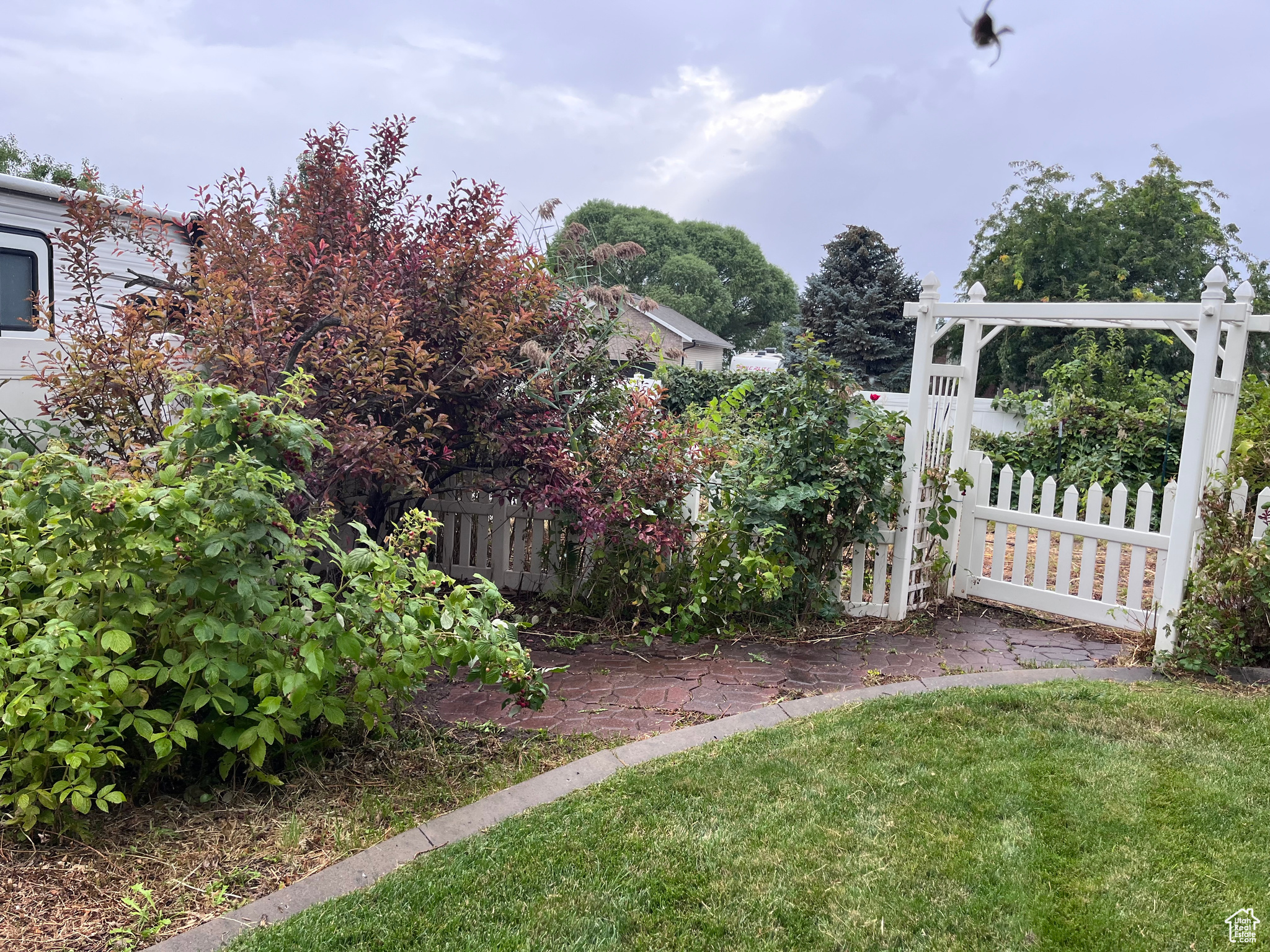 SUNSET FARMS - Residential