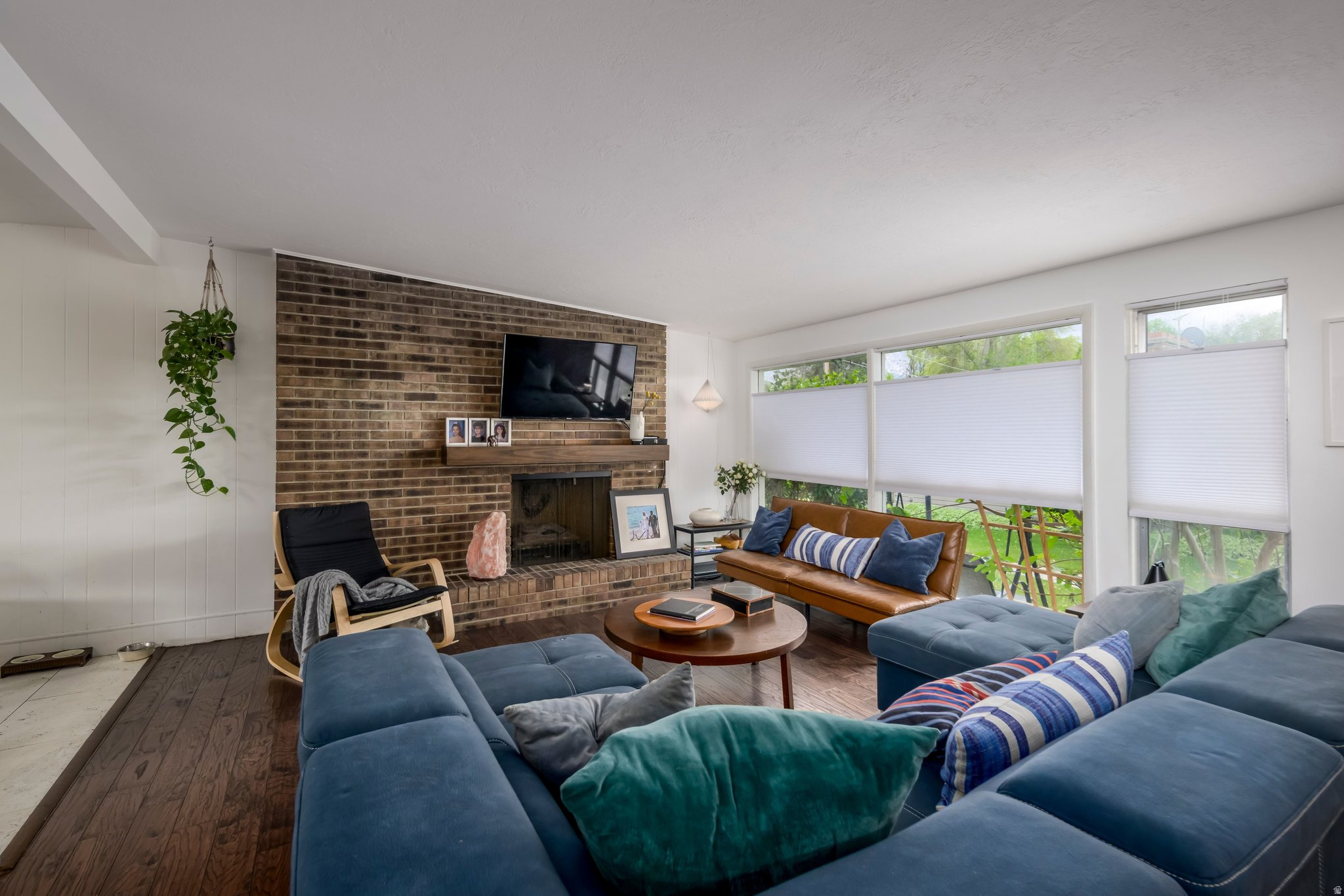 TANGLEWOOD CONDOS - Residential