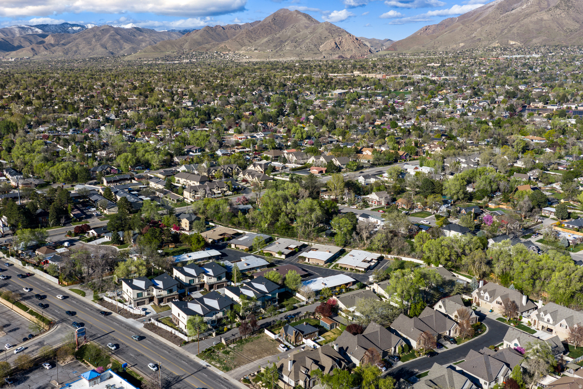 TANGLEWOOD CONDOS - Residential