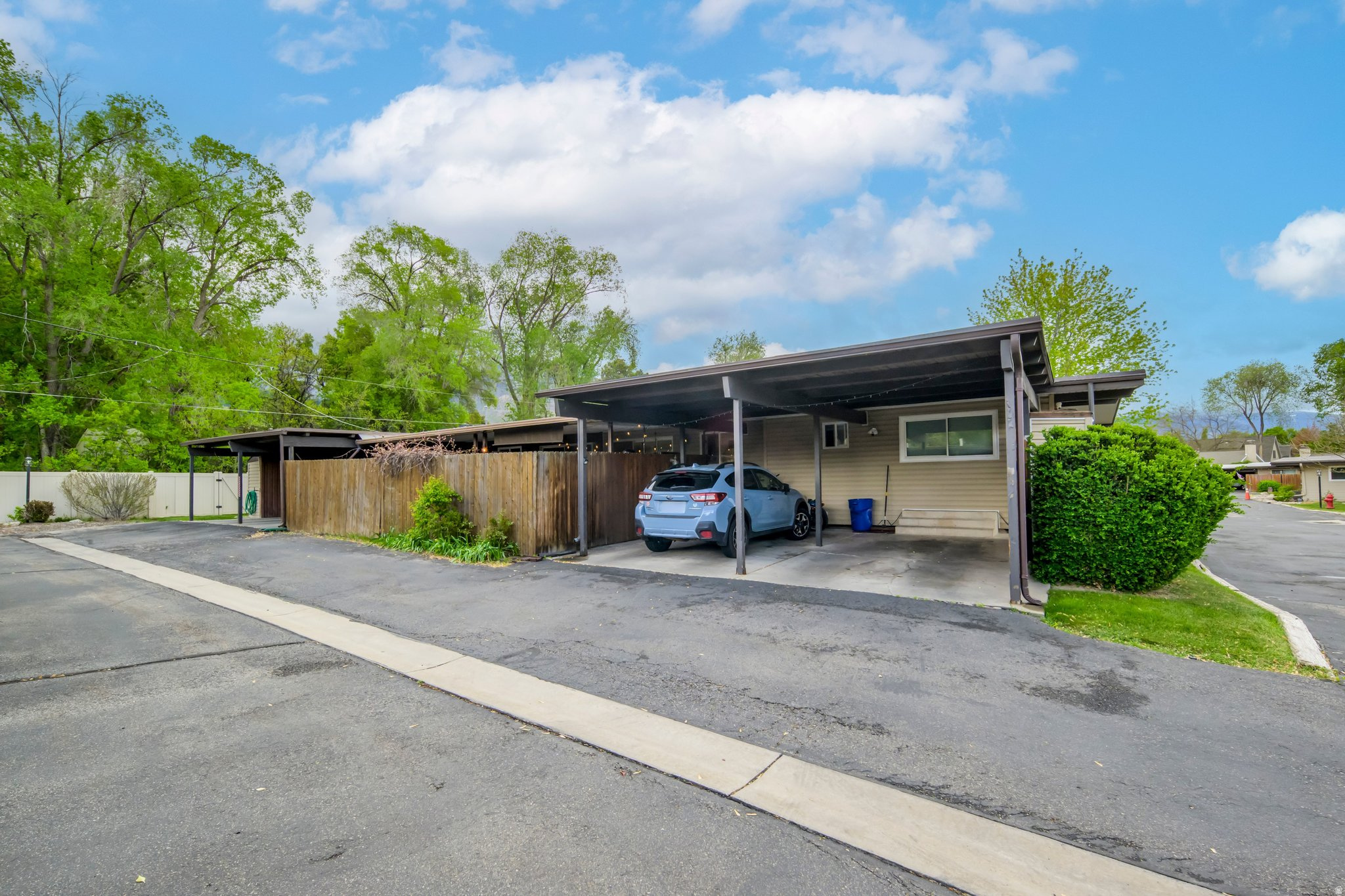 TANGLEWOOD CONDOS - Residential