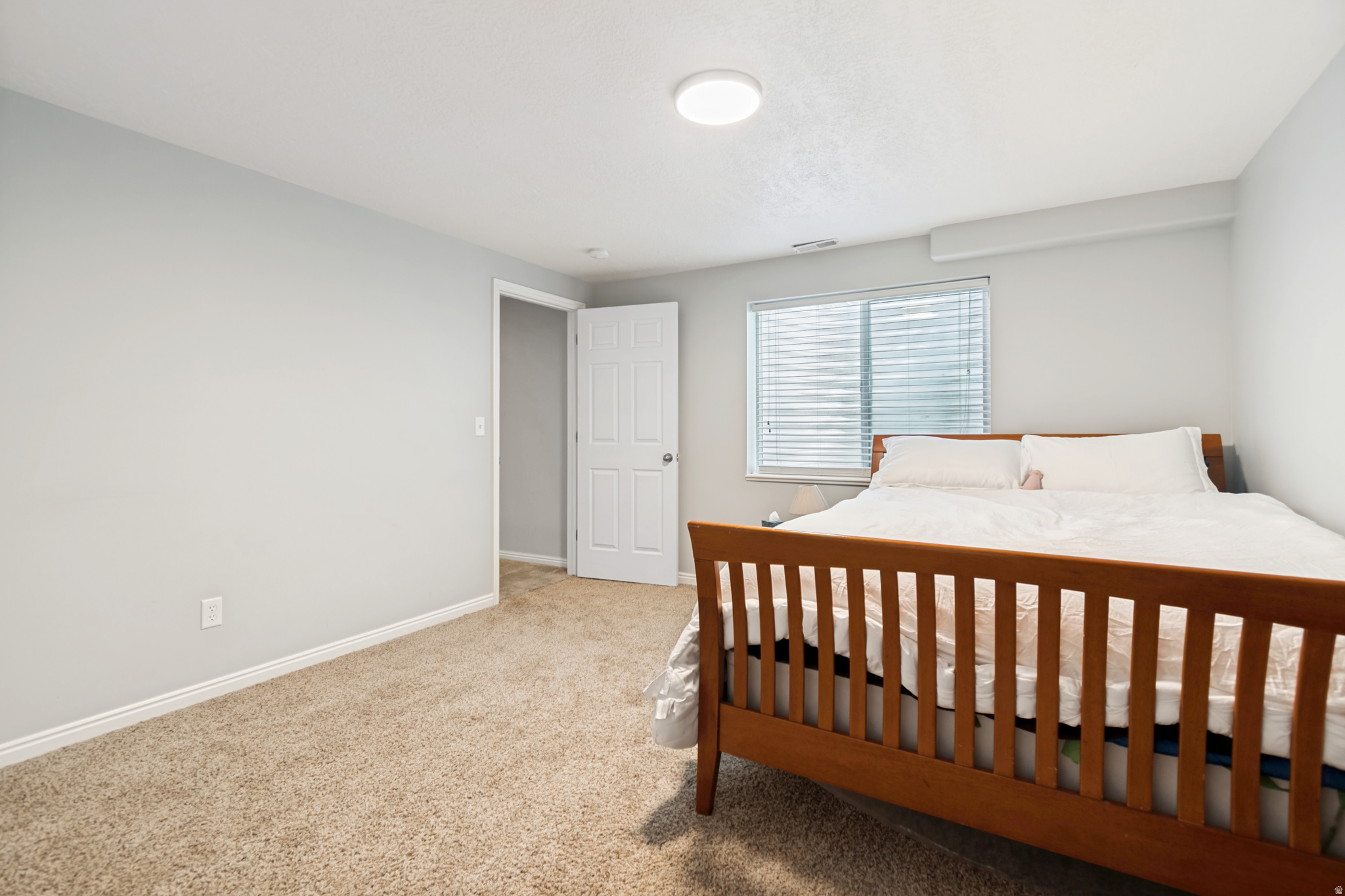 WYNDOM SQUARE - Residential
