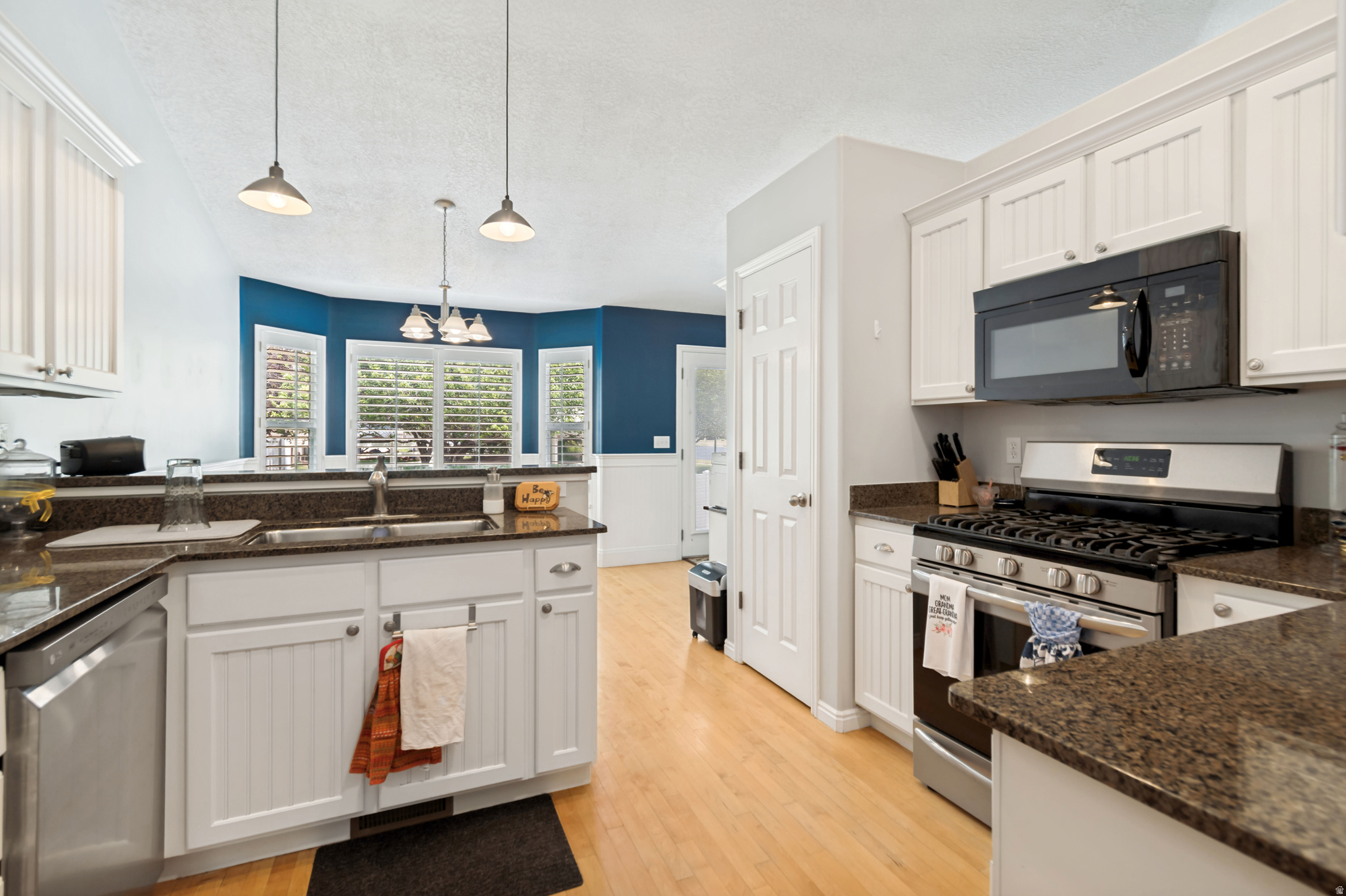 WYNDOM SQUARE - Residential