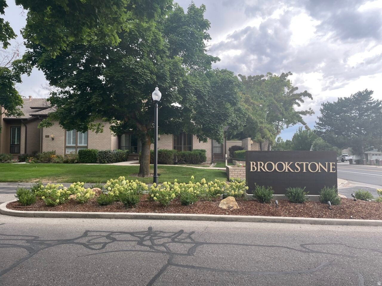 BROOKSTONE - Residential