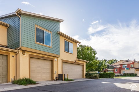 Tiny photo for 3749 W MANDRAKE WAY, South Jordan, UT 84095 (MLS # 2190178)