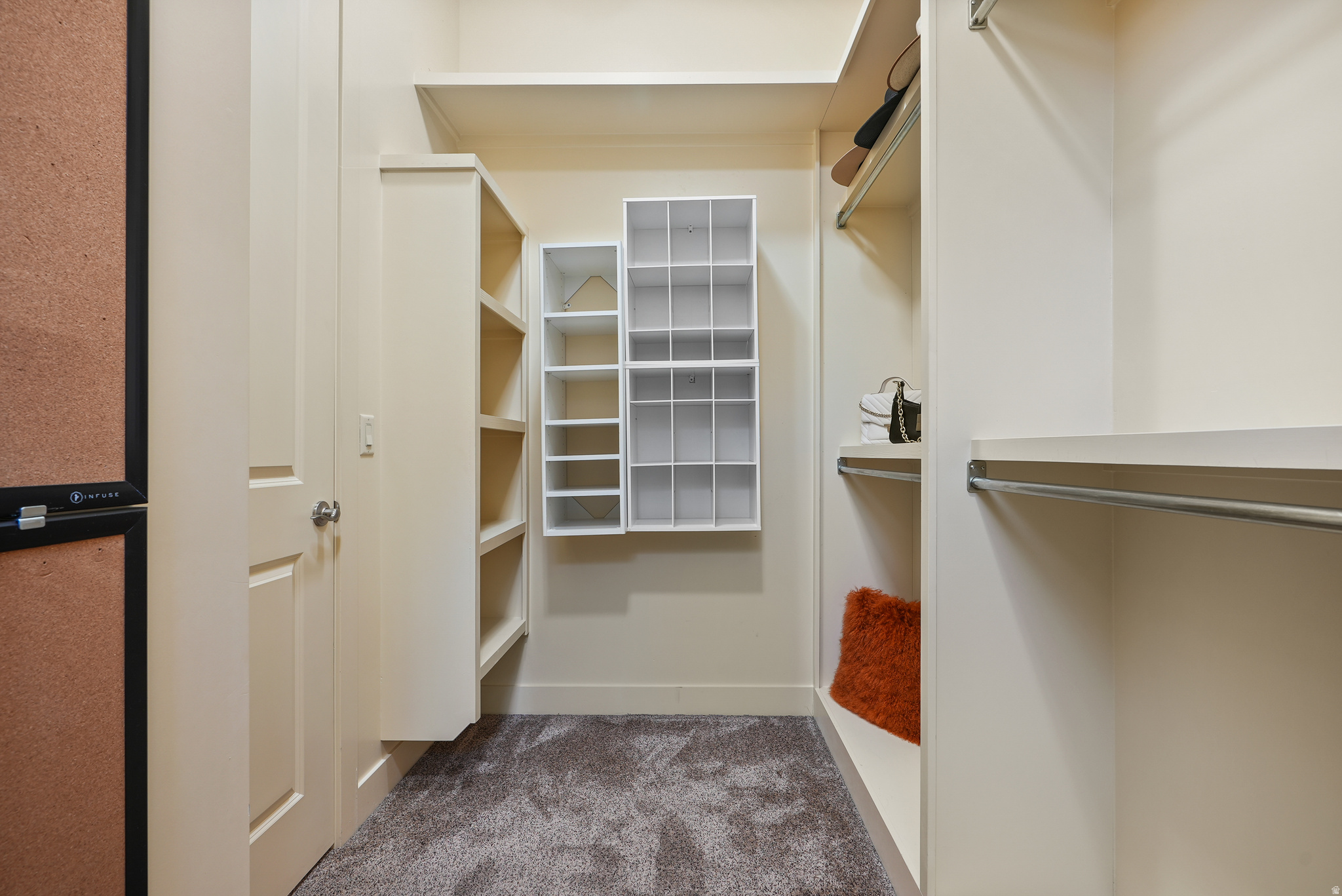 ARCADIA ON THE HILL - Residential