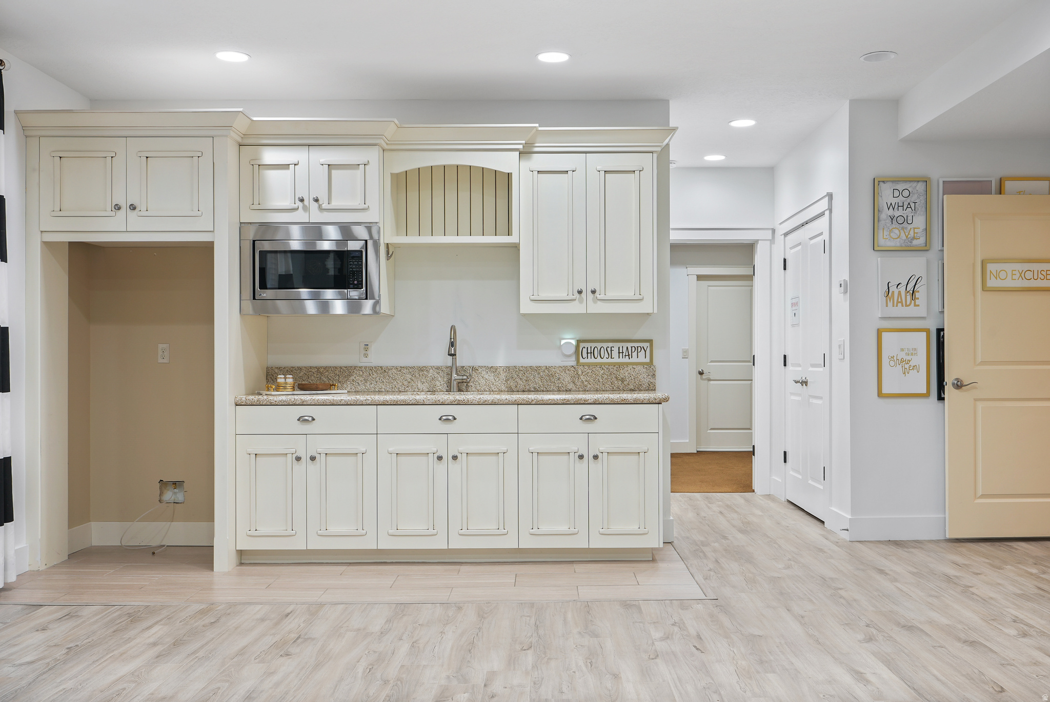 ARCADIA ON THE HILL - Residential