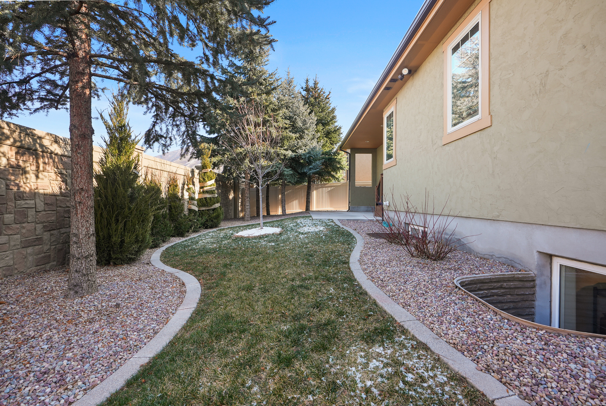 ARCADIA ON THE HILL - Residential