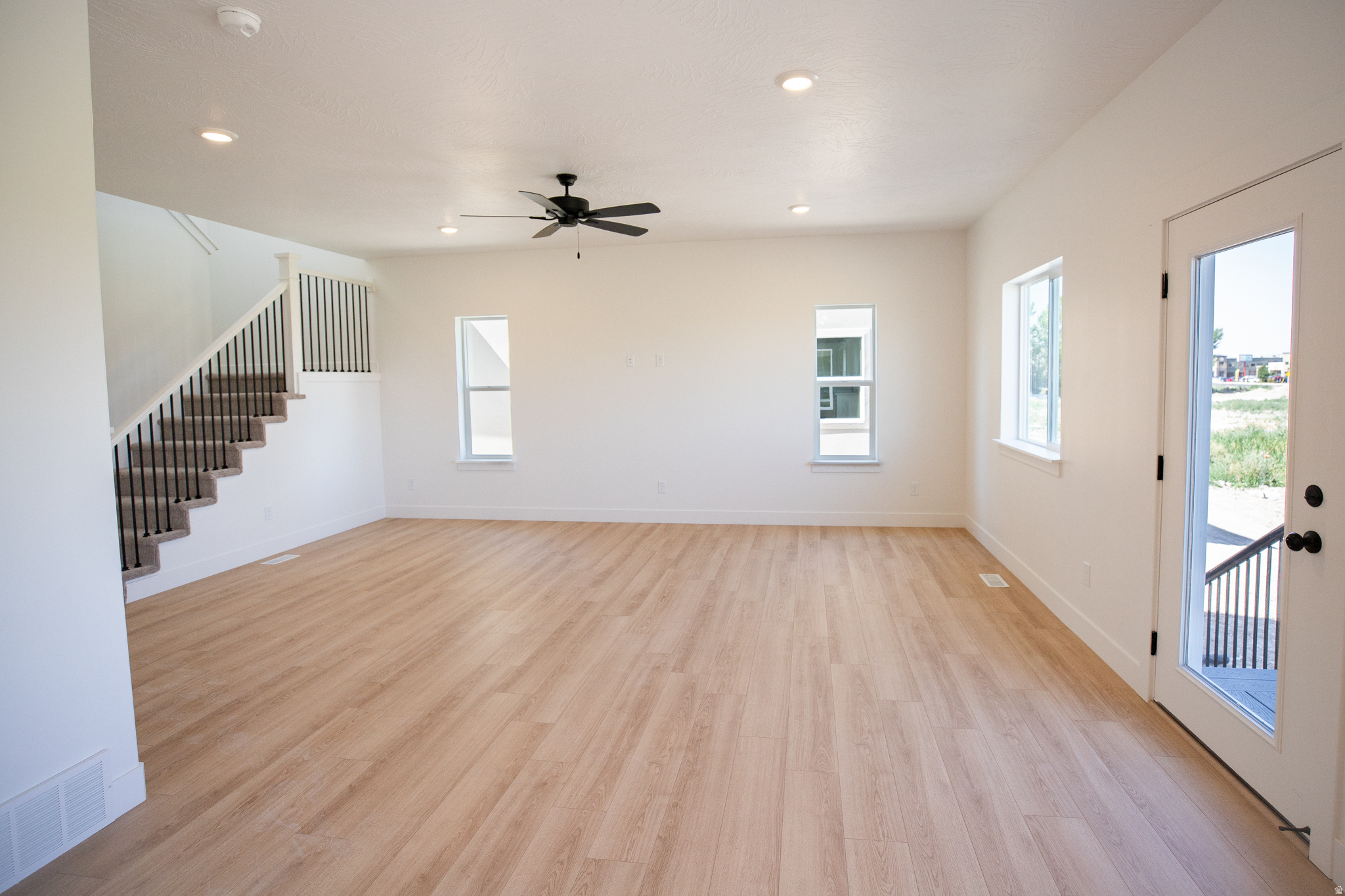 SALEM FIELDS - Residential