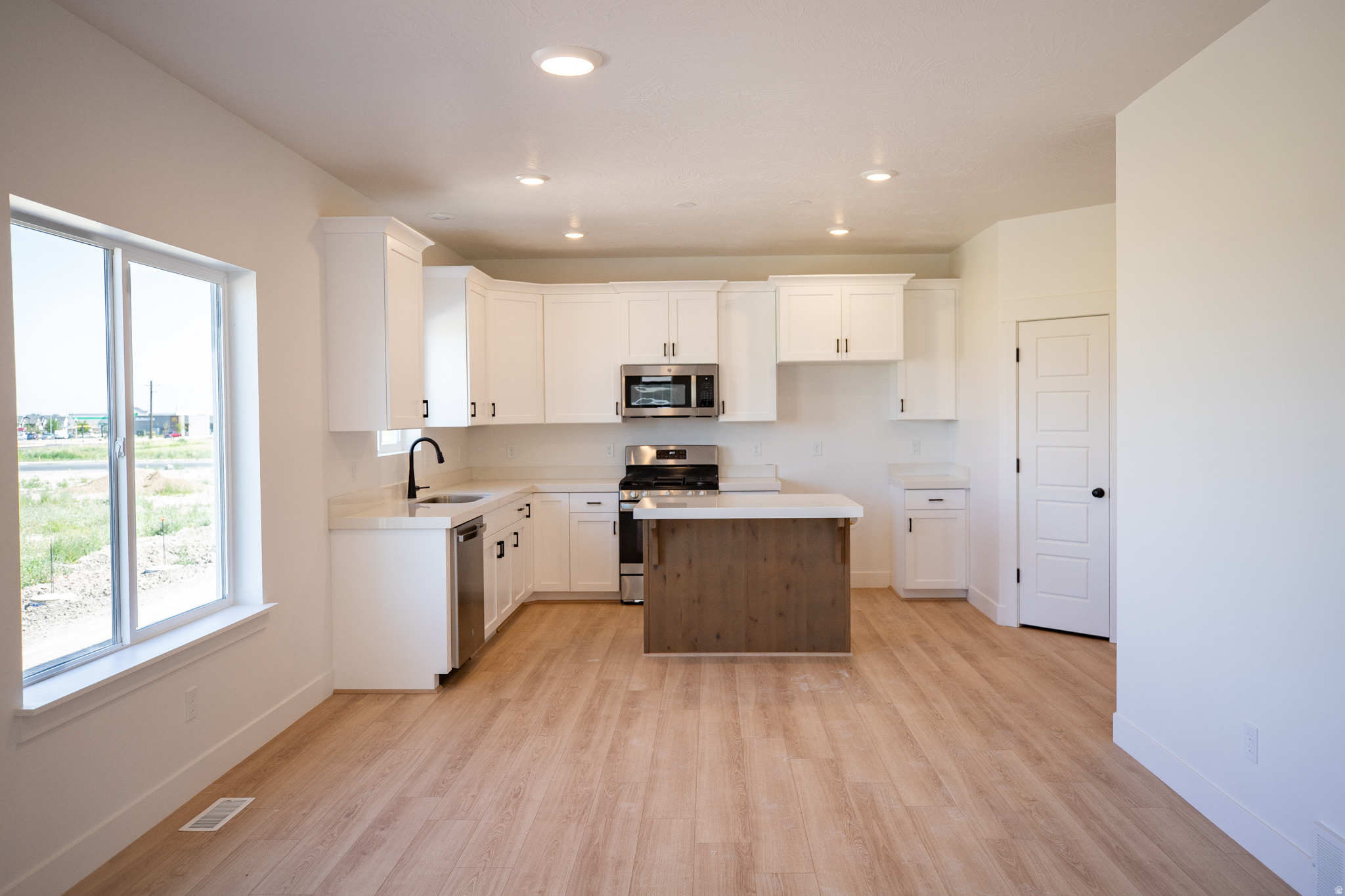 SALEM FIELDS - Residential