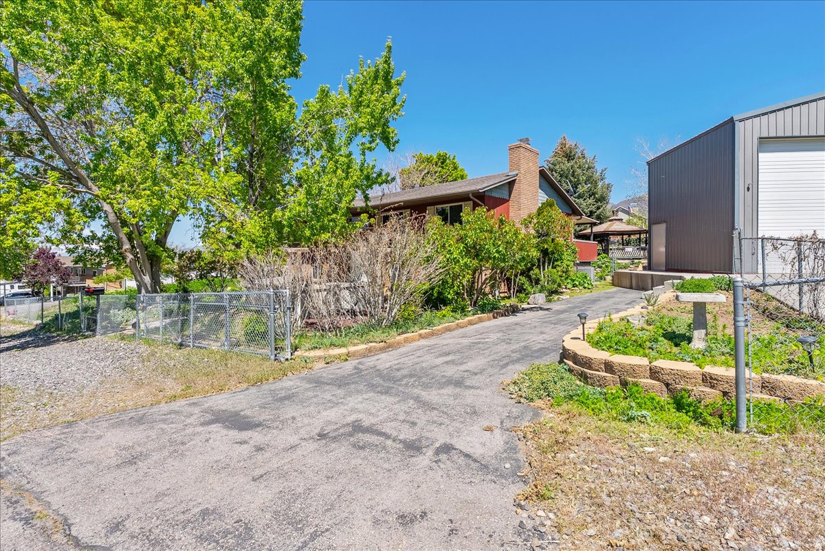 SALEM HILLS - Residential