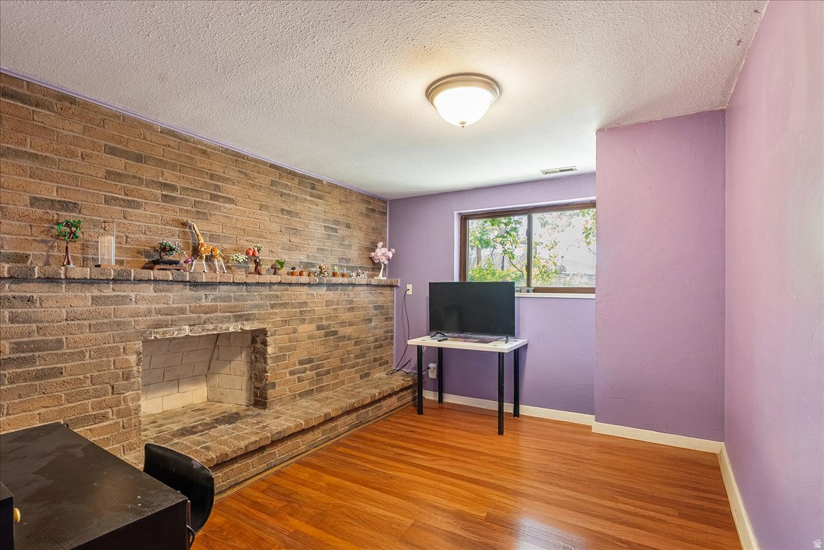 SALEM HILLS - Residential