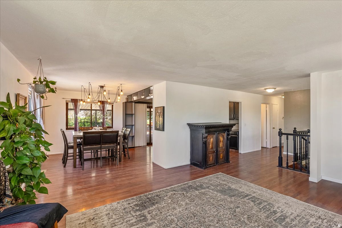 SALEM HILLS - Residential