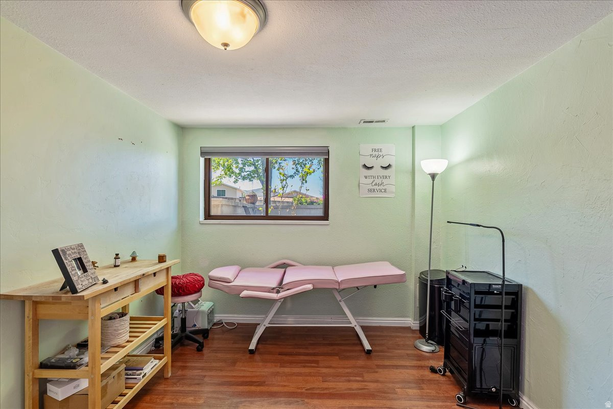 SALEM HILLS - Residential