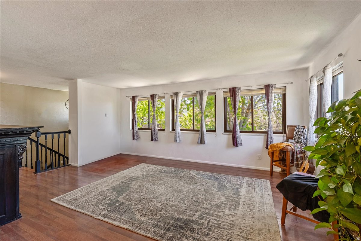 SALEM HILLS - Residential
