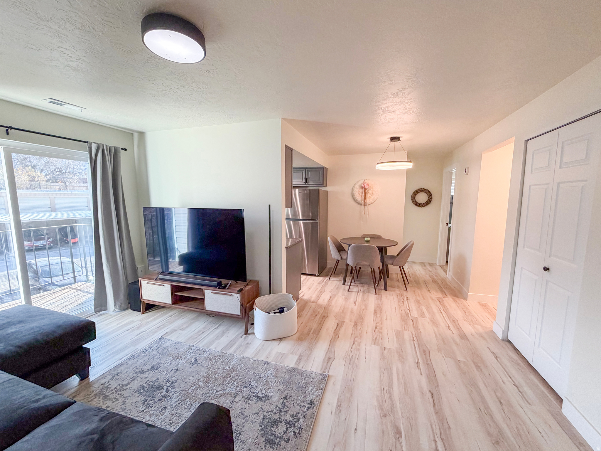 QUIALBROOK EST. - Residential