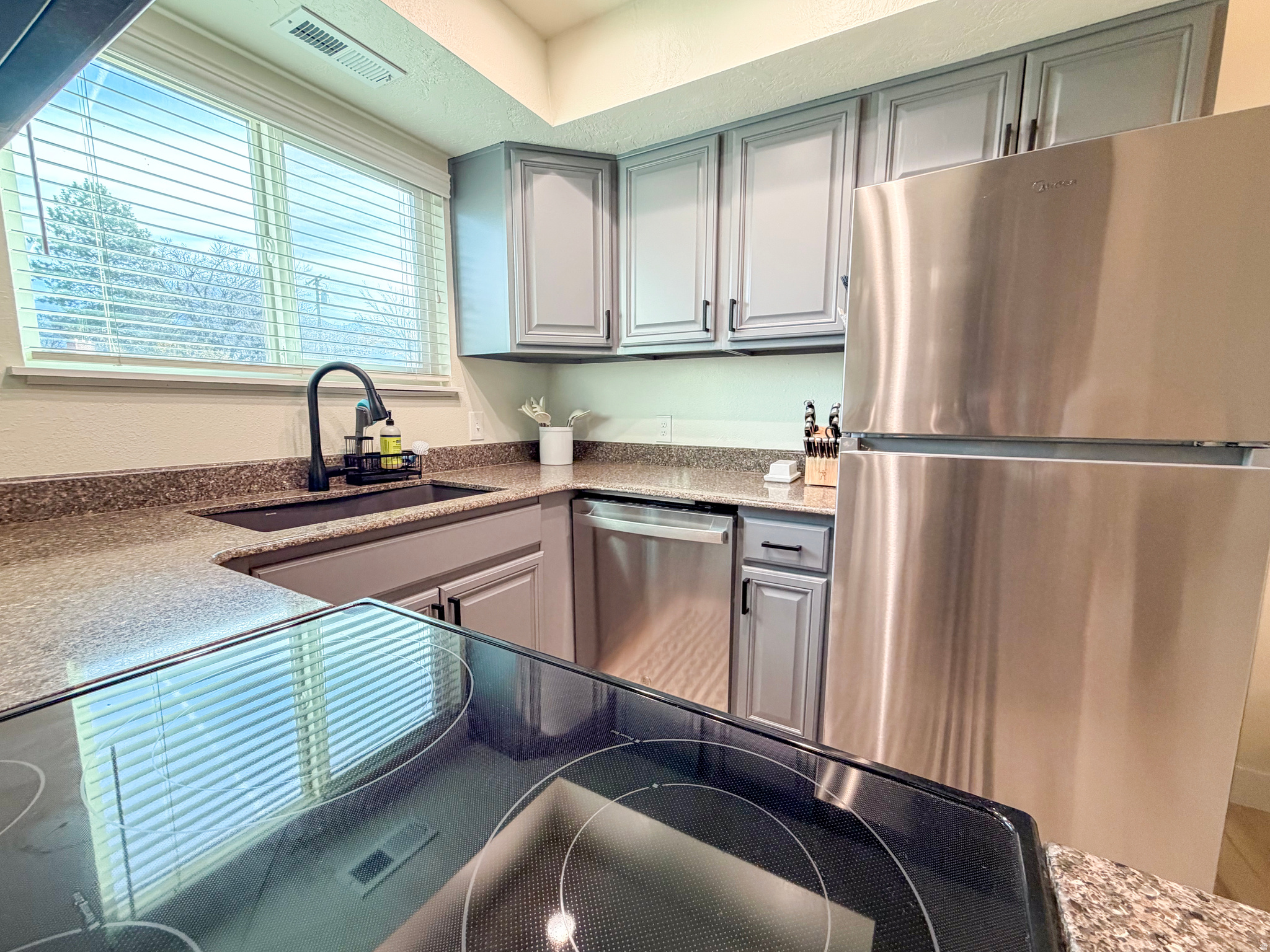 QUIALBROOK EST. - Residential