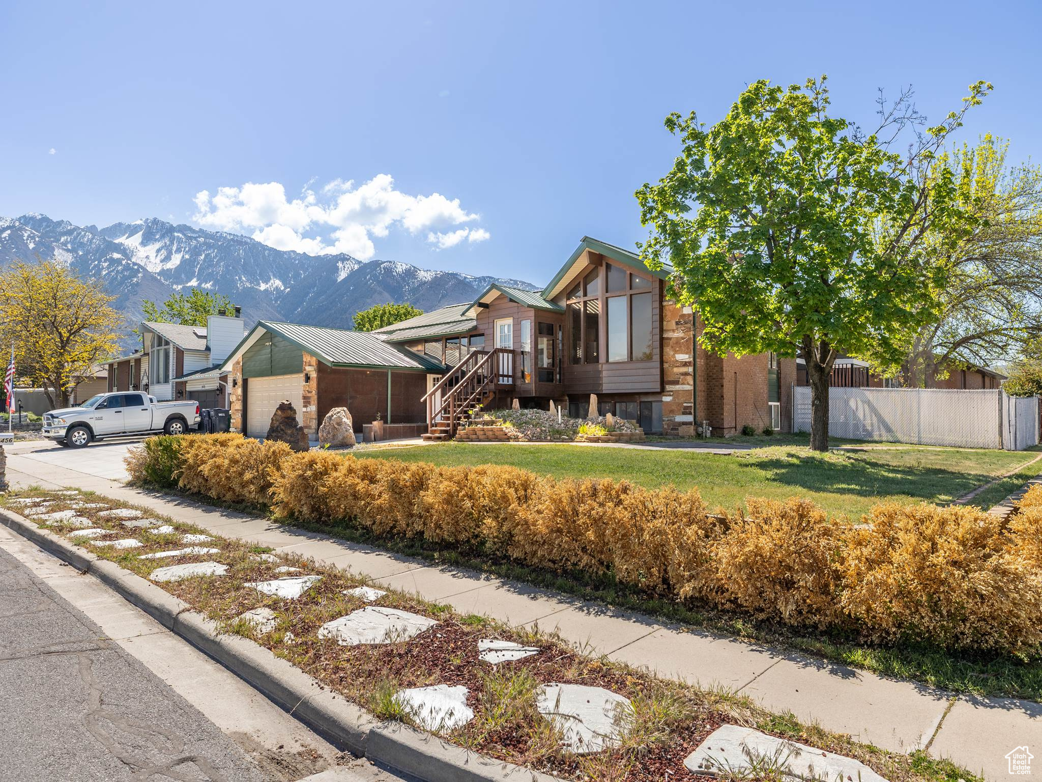 1456 E Longdale Dr, Sandy, Utah image 3