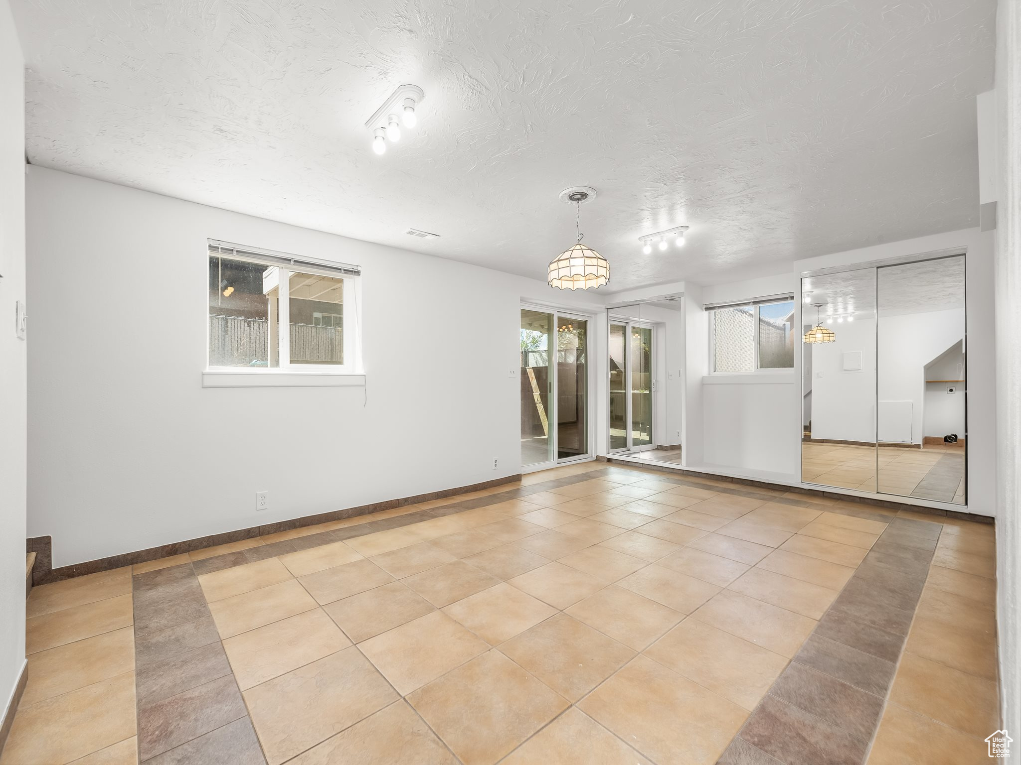 1456 E Longdale Dr, Sandy, Utah image 23