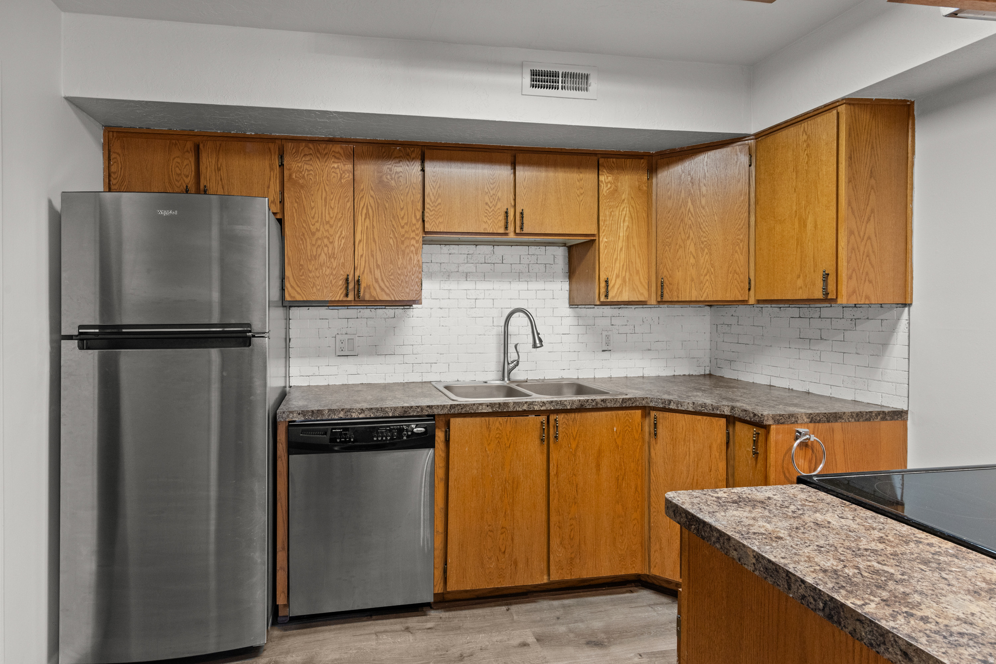 MILLSTONE MANOR - Residential