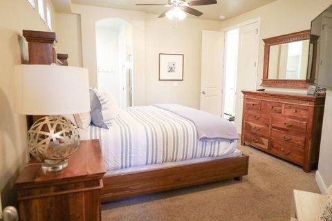 Tiny photo for 4285 E RAZOR RIDGE DR, Washington, UT 84780 (MLS # 2147303)