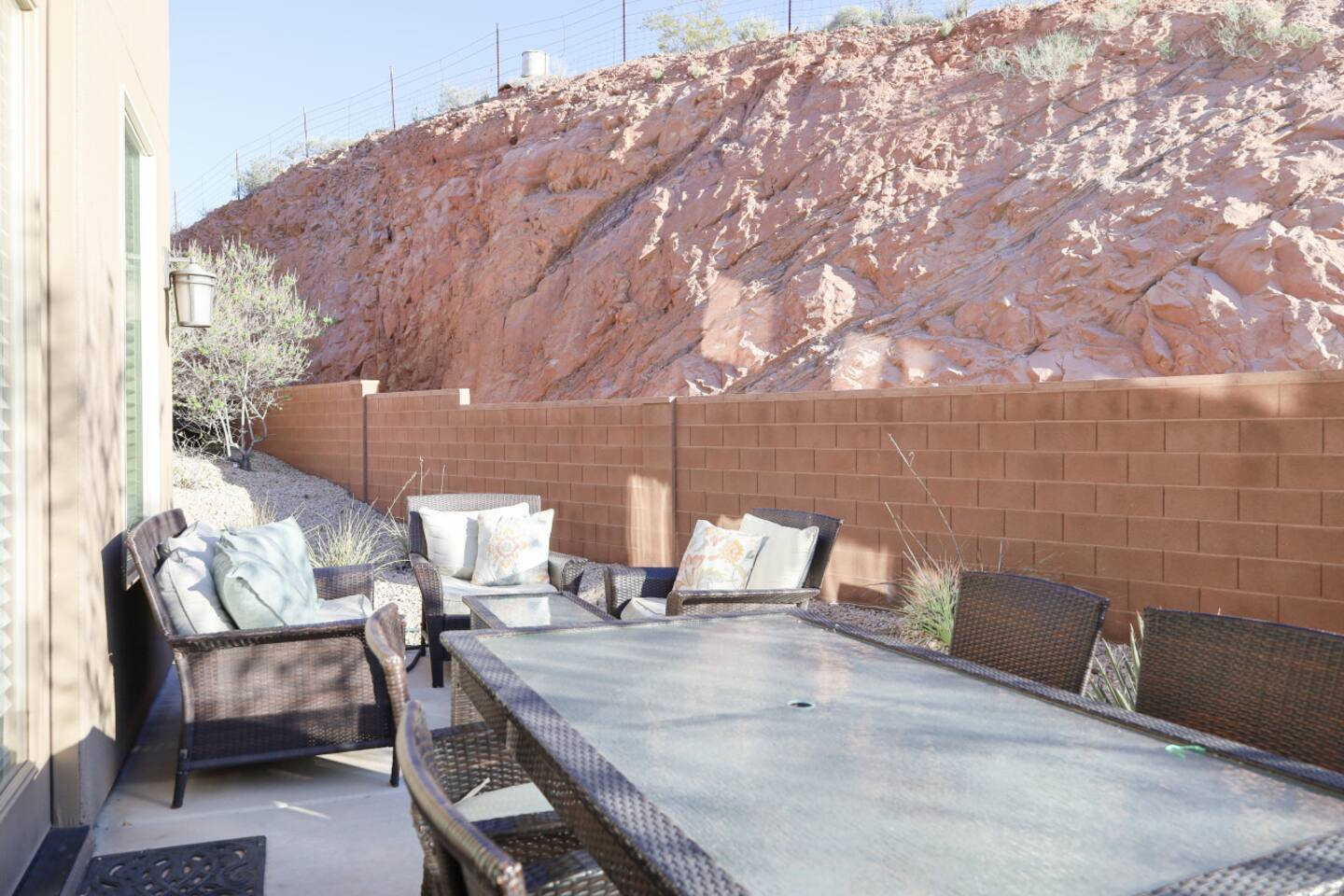 CORAL RIDGE TOWNHOMES PH 3-C - Residential