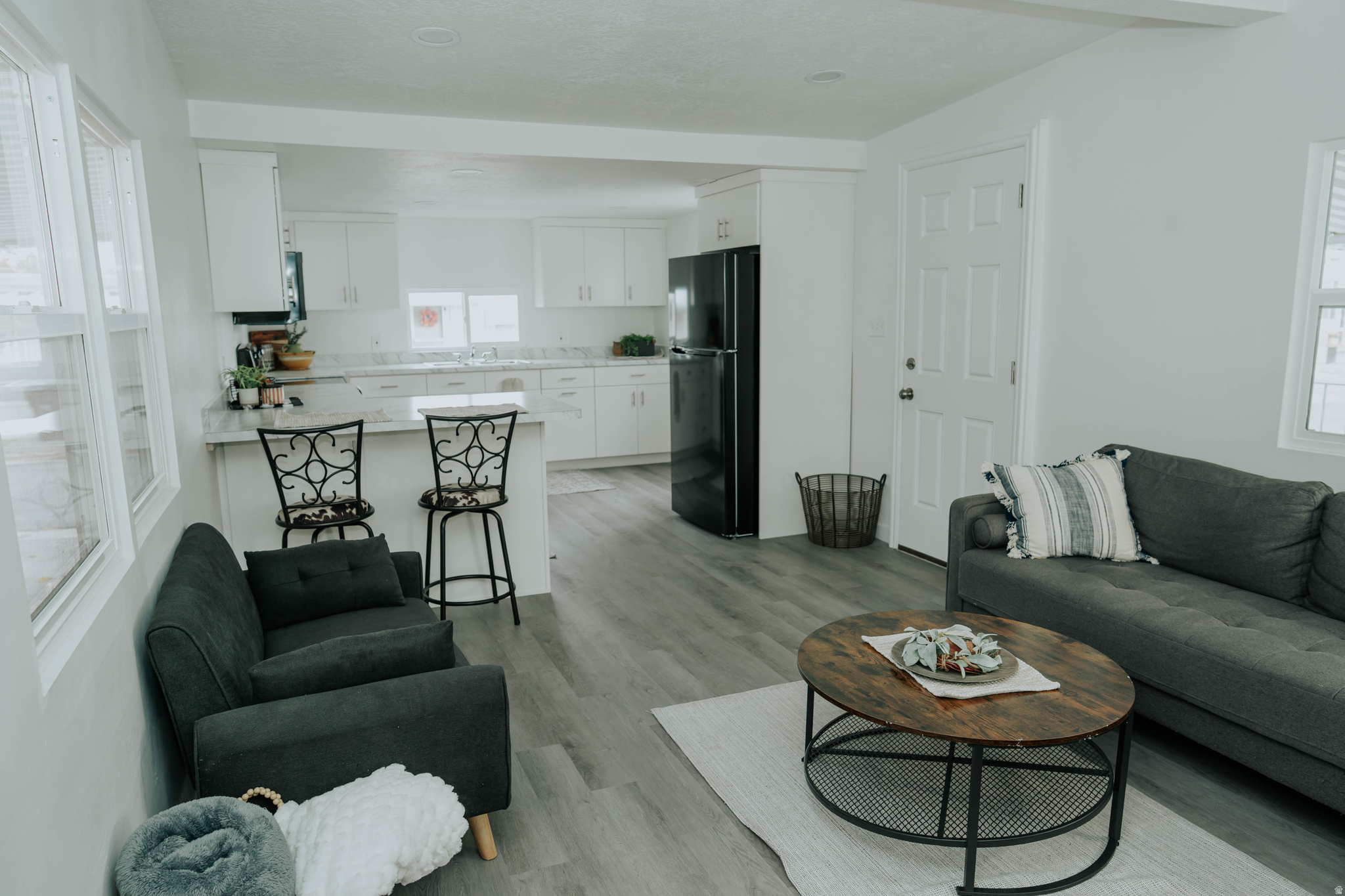 MONA LEA MOBILE HOME PARK - Residential