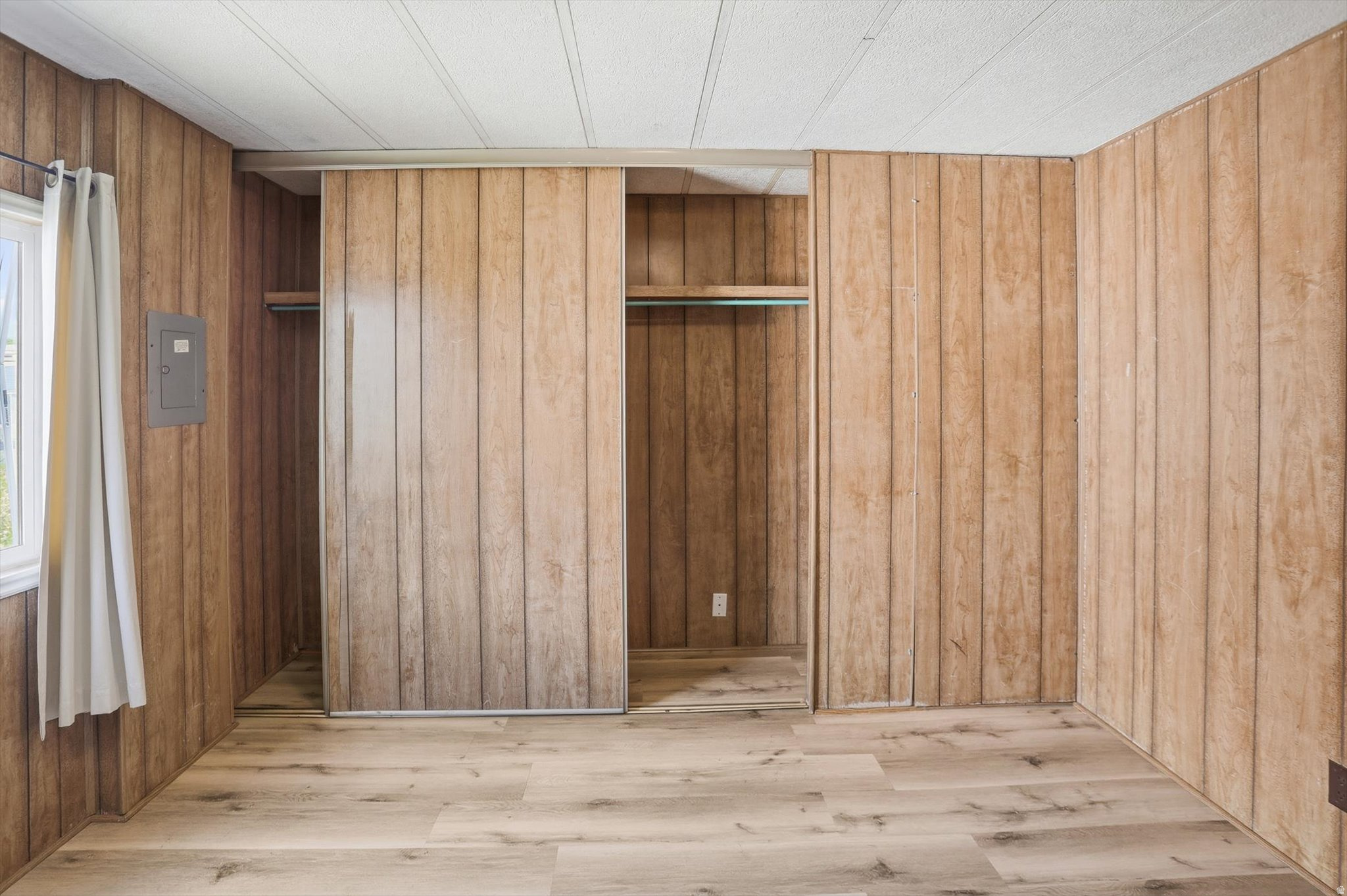 MIDLAND COMMUNITY - Residential