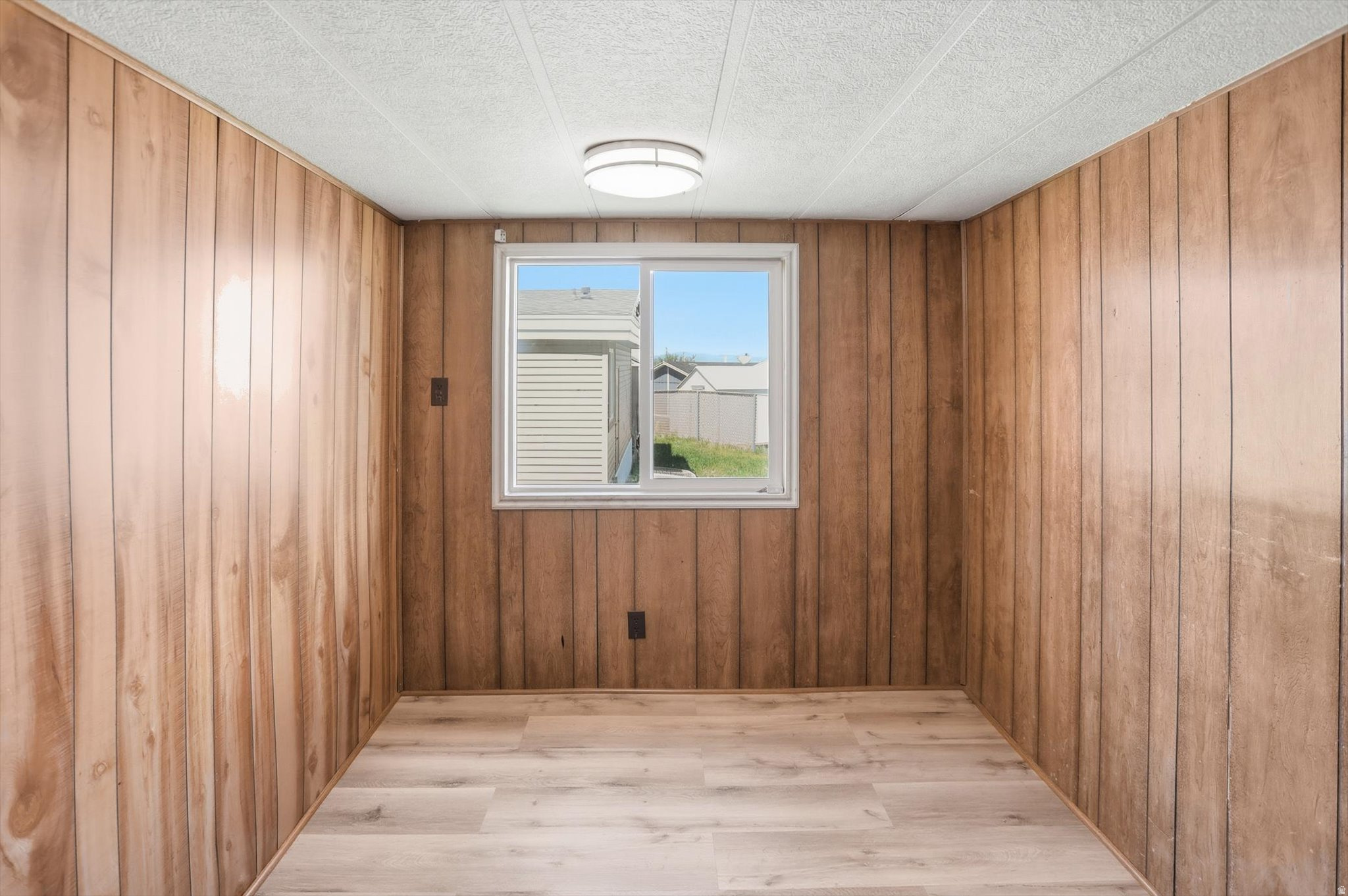 MIDLAND COMMUNITY - Residential