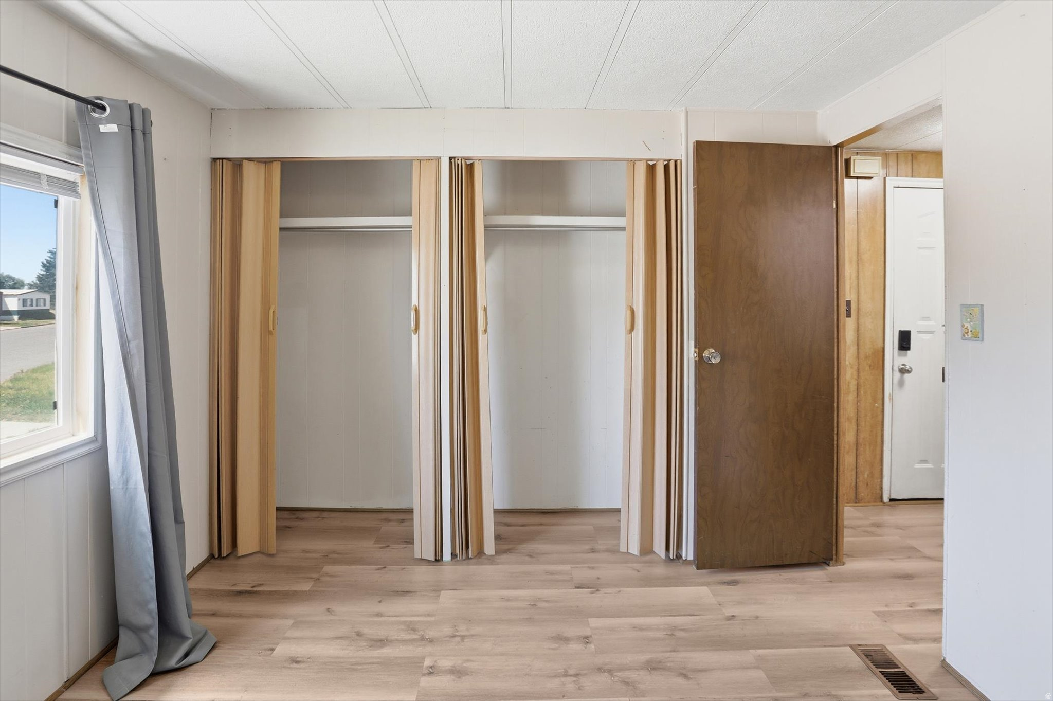 MIDLAND COMMUNITY - Residential