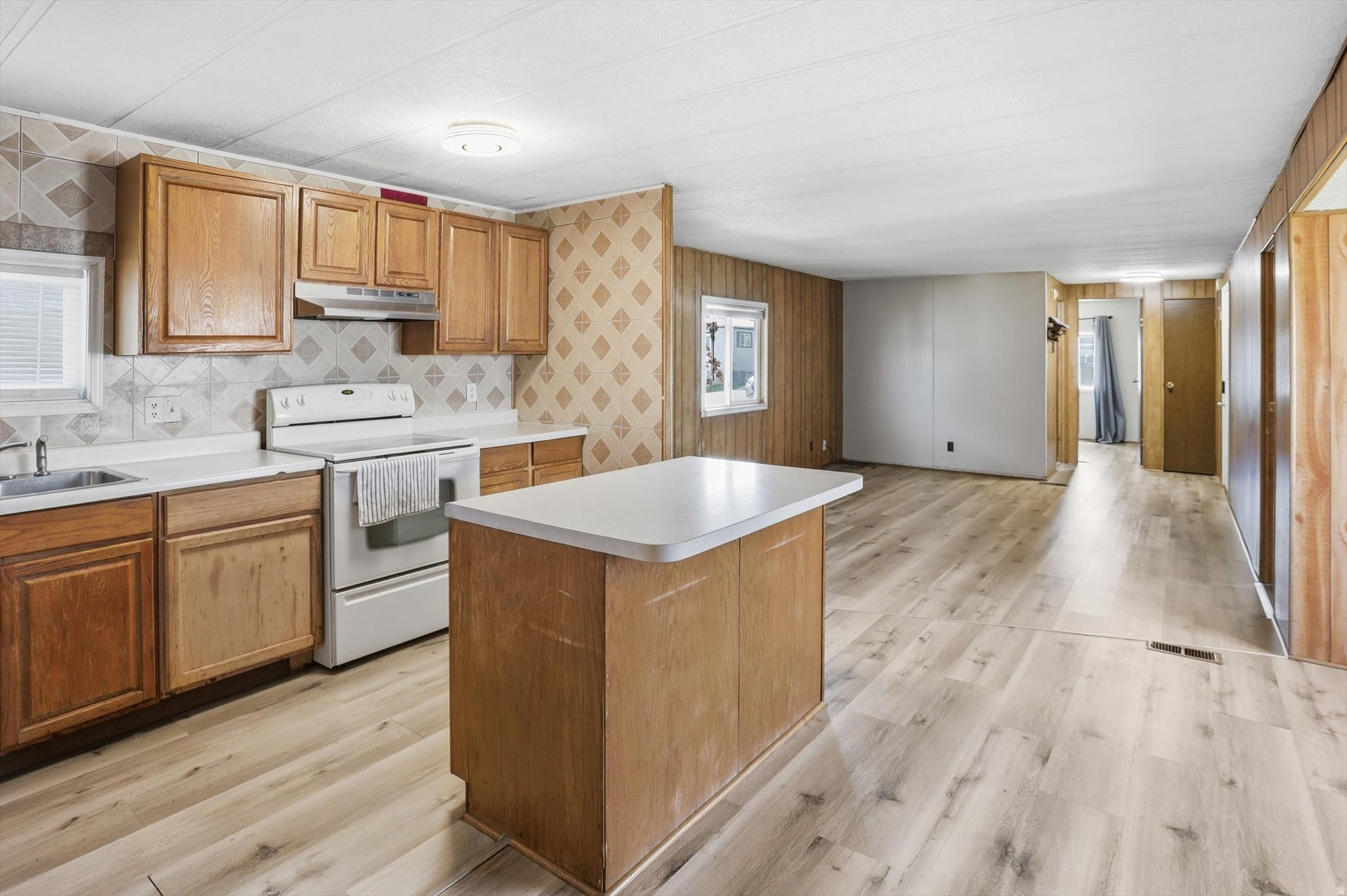 MIDLAND COMMUNITY - Residential