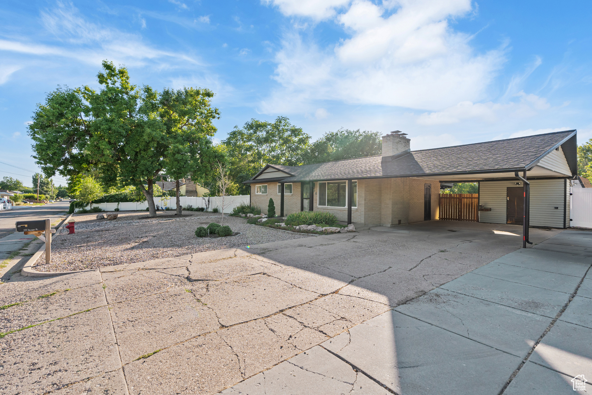 DAWSON SPLIT - Residential