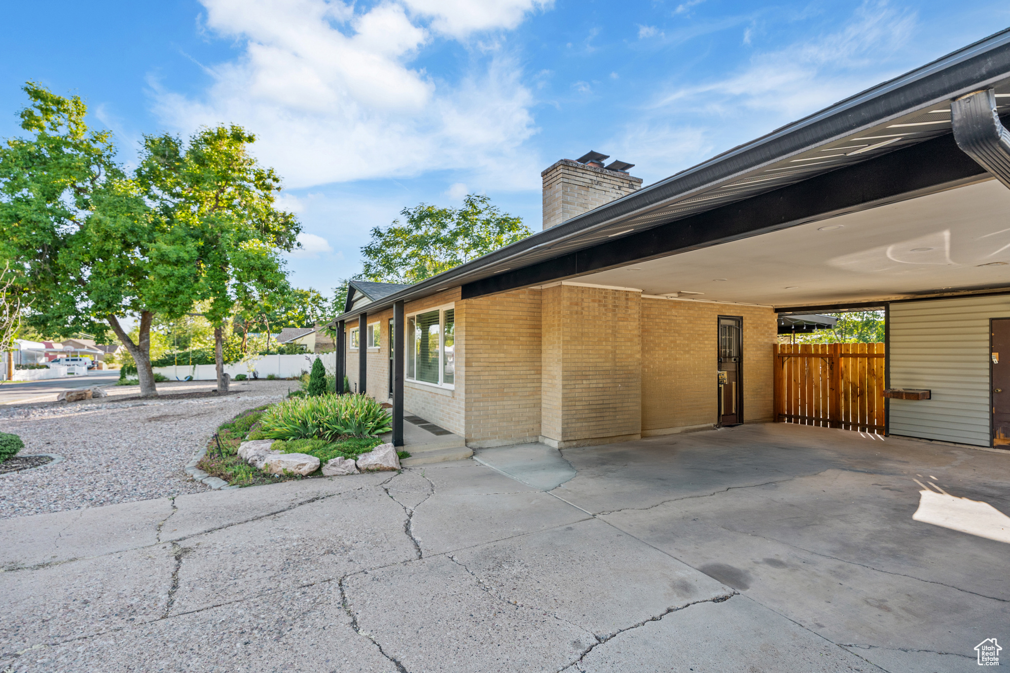 DAWSON SPLIT - Residential