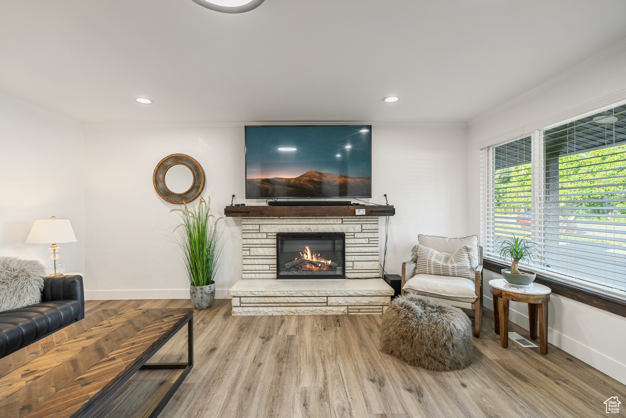 DAWSON SPLIT - Residential