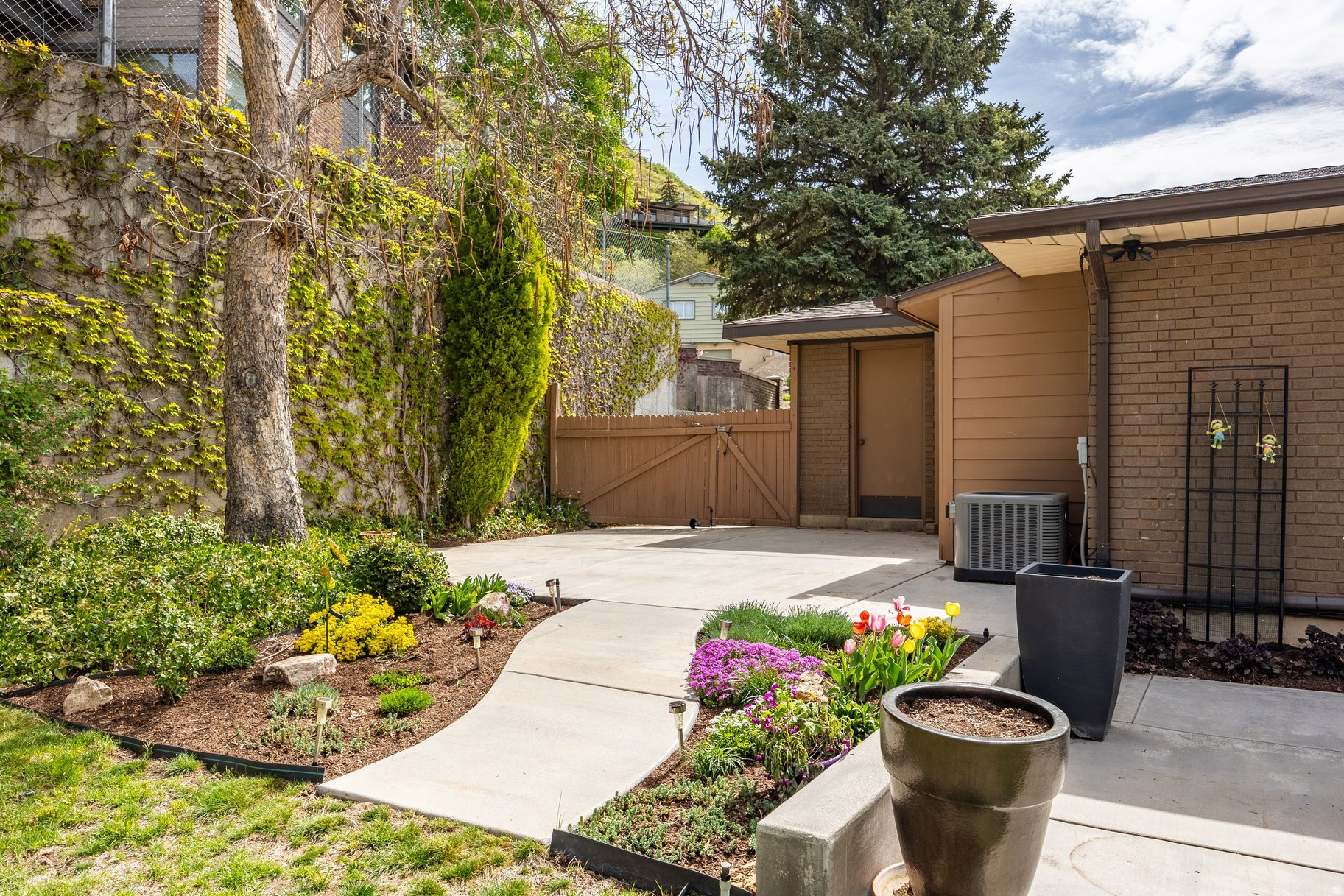 ST MARY'S - Residential