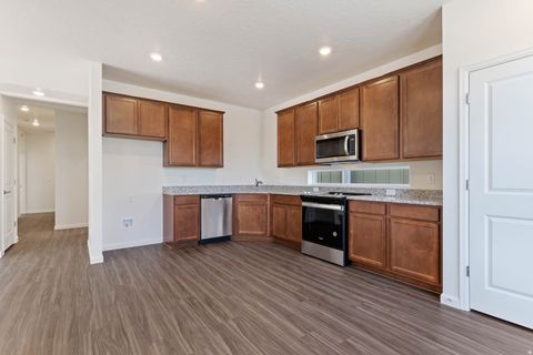 Tiny photo for 6169 W SPARROW VIEW DR #558, South Jordan, UT 84009 (MLS # 2123908)