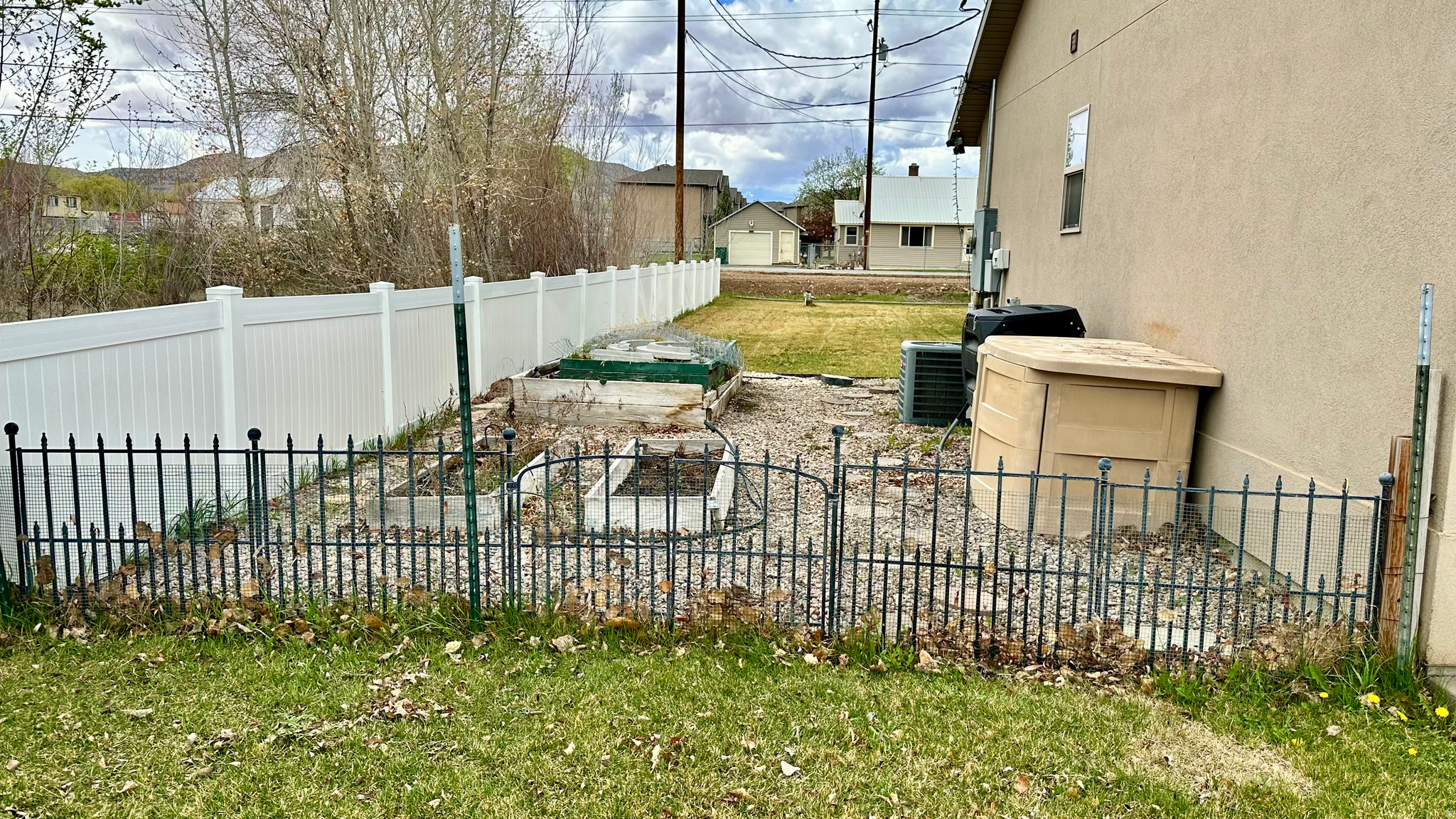 SHADOW CREEK SUB - Residential