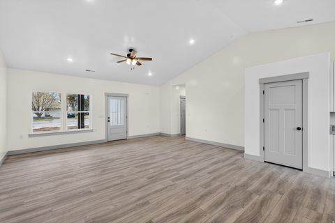 Tiny photo for 323 W 100 DR S #02, Payson, UT 84651 (MLS # 2141629)