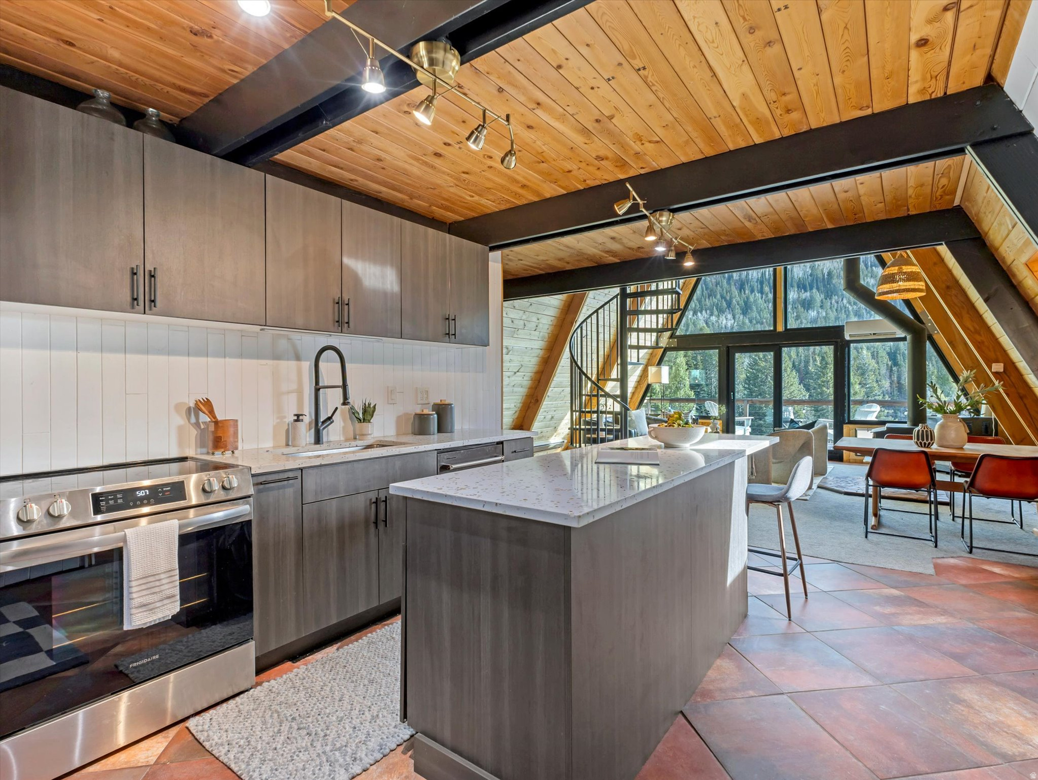 BIG COTTONWOOD CANYON - Residential