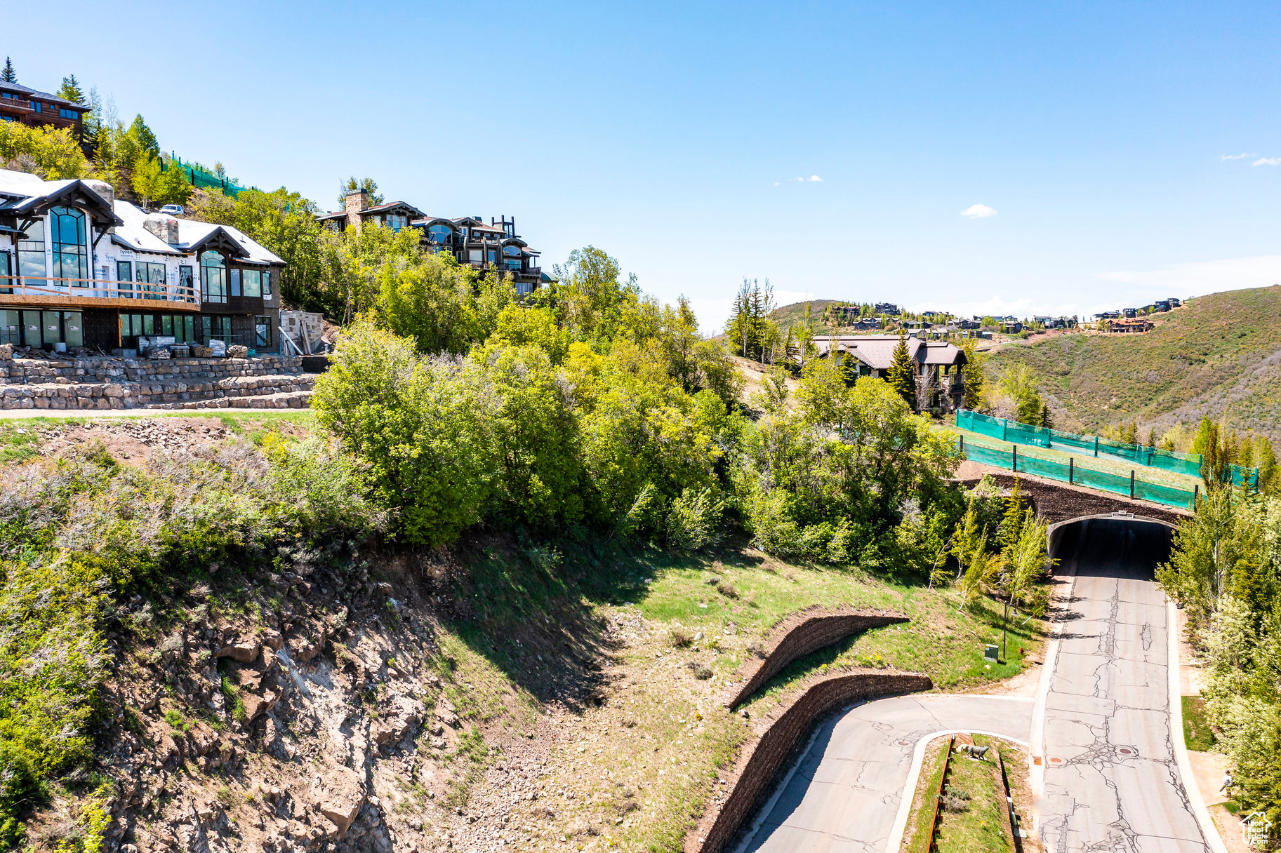 DEER CREST ESTATES - Land