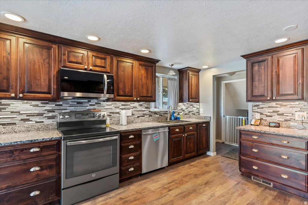 Photo of 1847 W JOHN ST N, Layton, UT 84041 (MLS # 2139306)