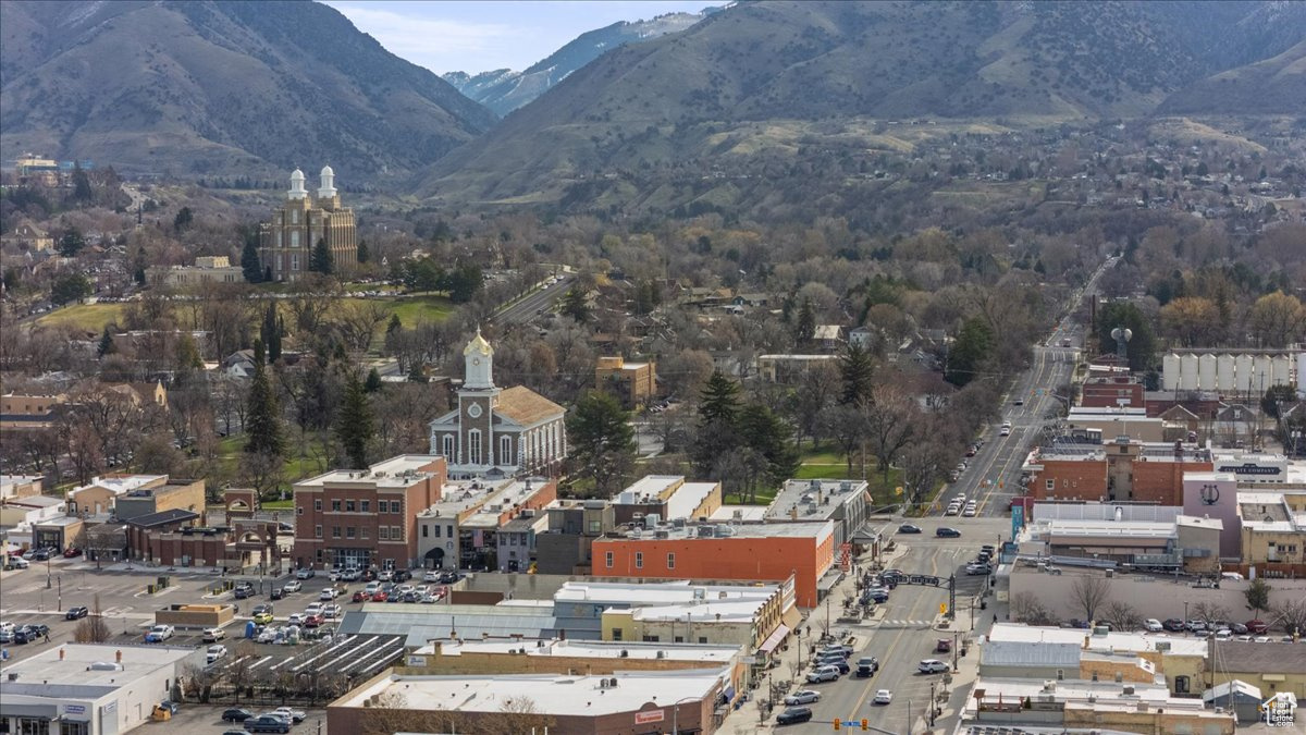 Logan, Utah 84321, United States, 6 Bedrooms Bedrooms, ,6 BathroomsBathrooms,Residential,Active,199290