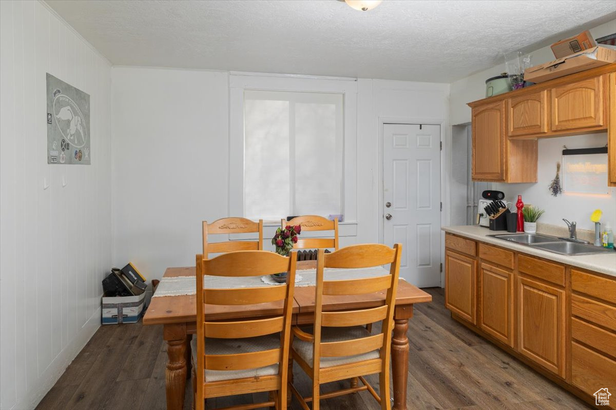 Logan, Utah 84321, United States, 6 Bedrooms Bedrooms, ,6 BathroomsBathrooms,Residential,Active,199290