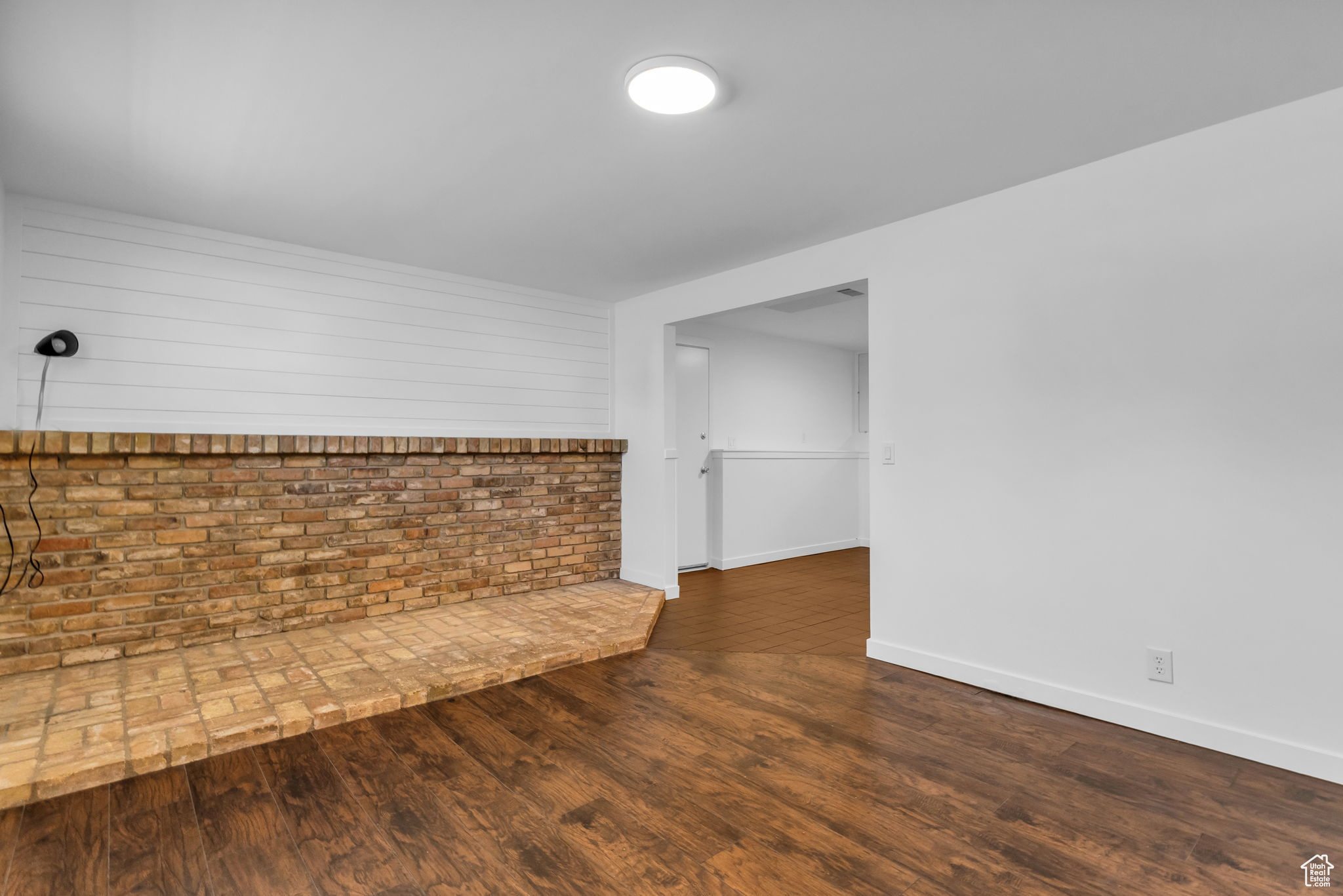 WHITE CITY - Residential