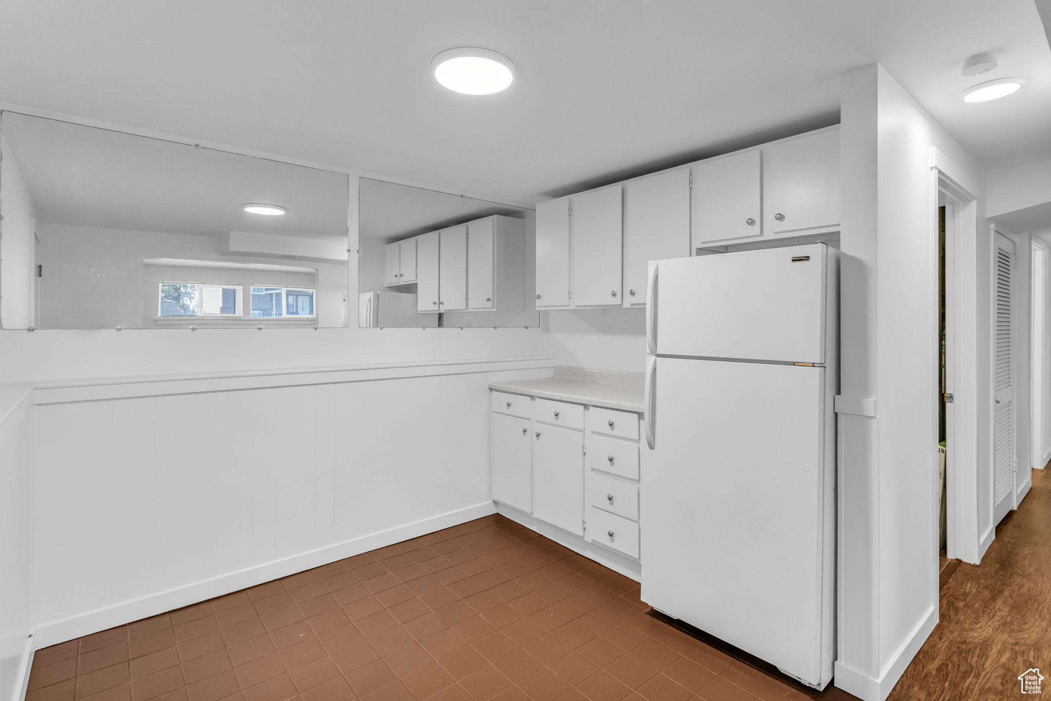 WHITE CITY - Residential