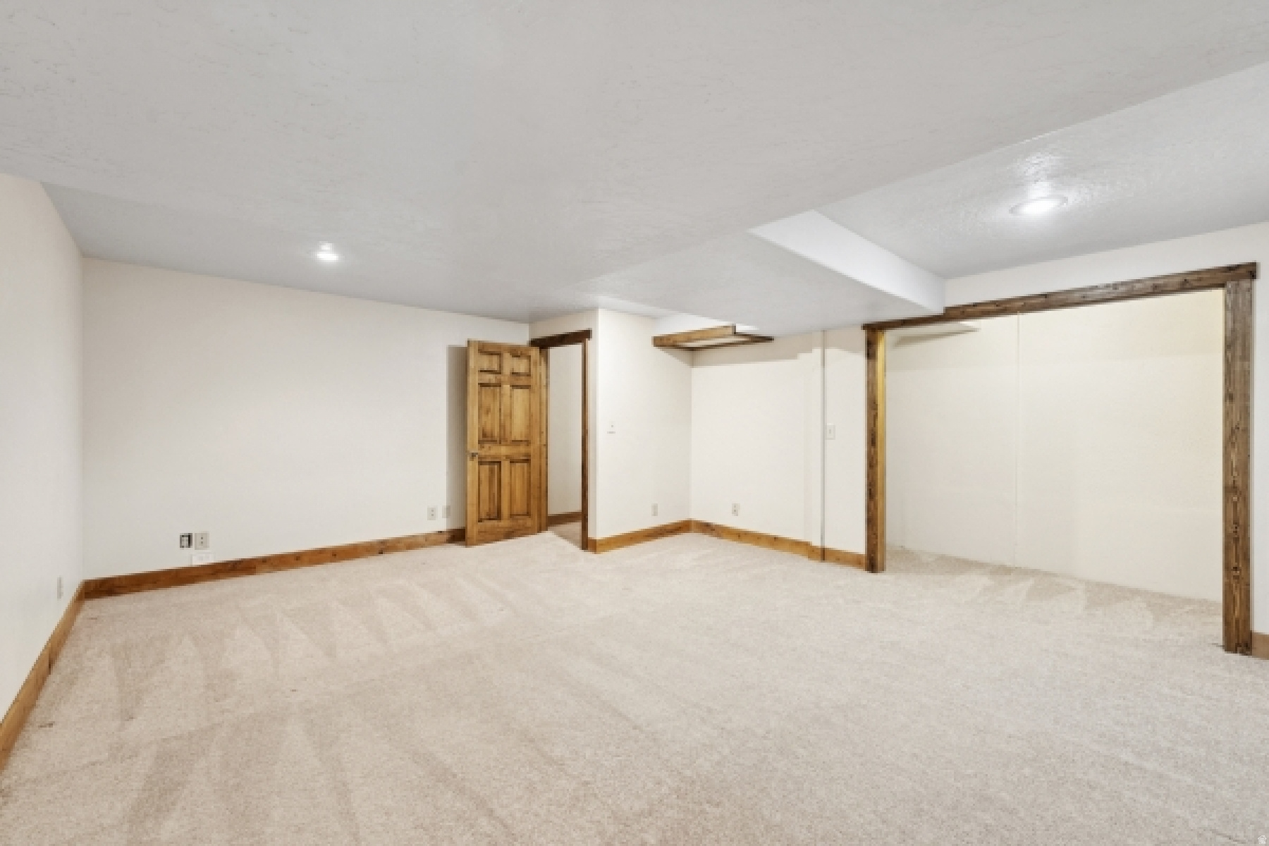 SUMMIT PARK - Residential Lease