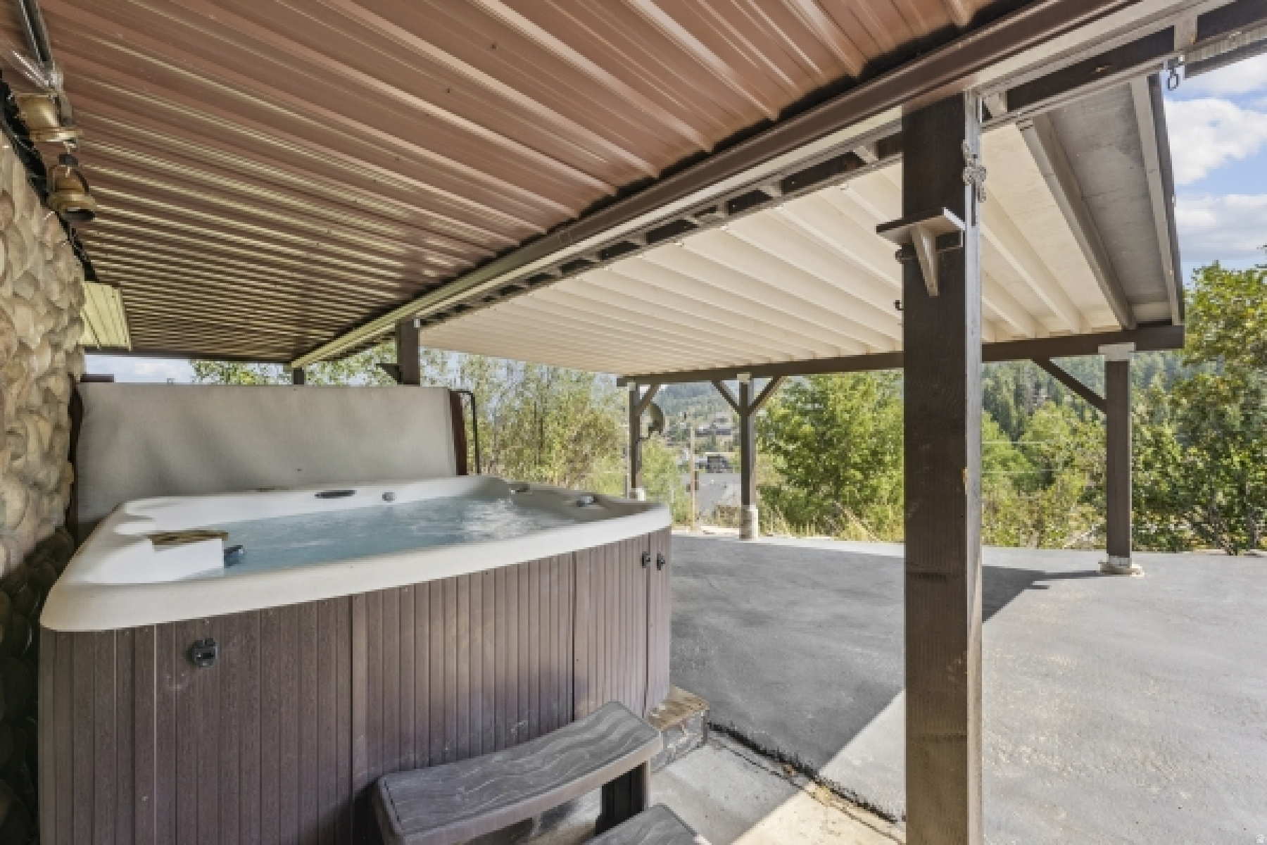 SUMMIT PARK - Residential Lease