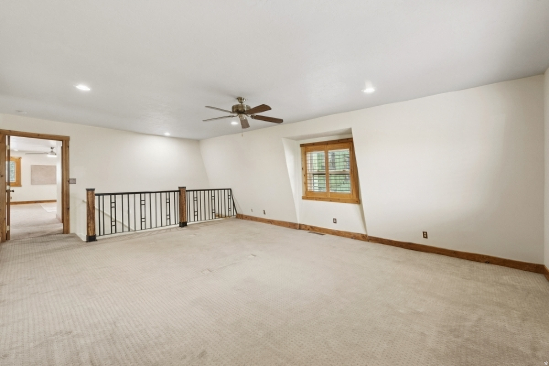 SUMMIT PARK - Residential Lease