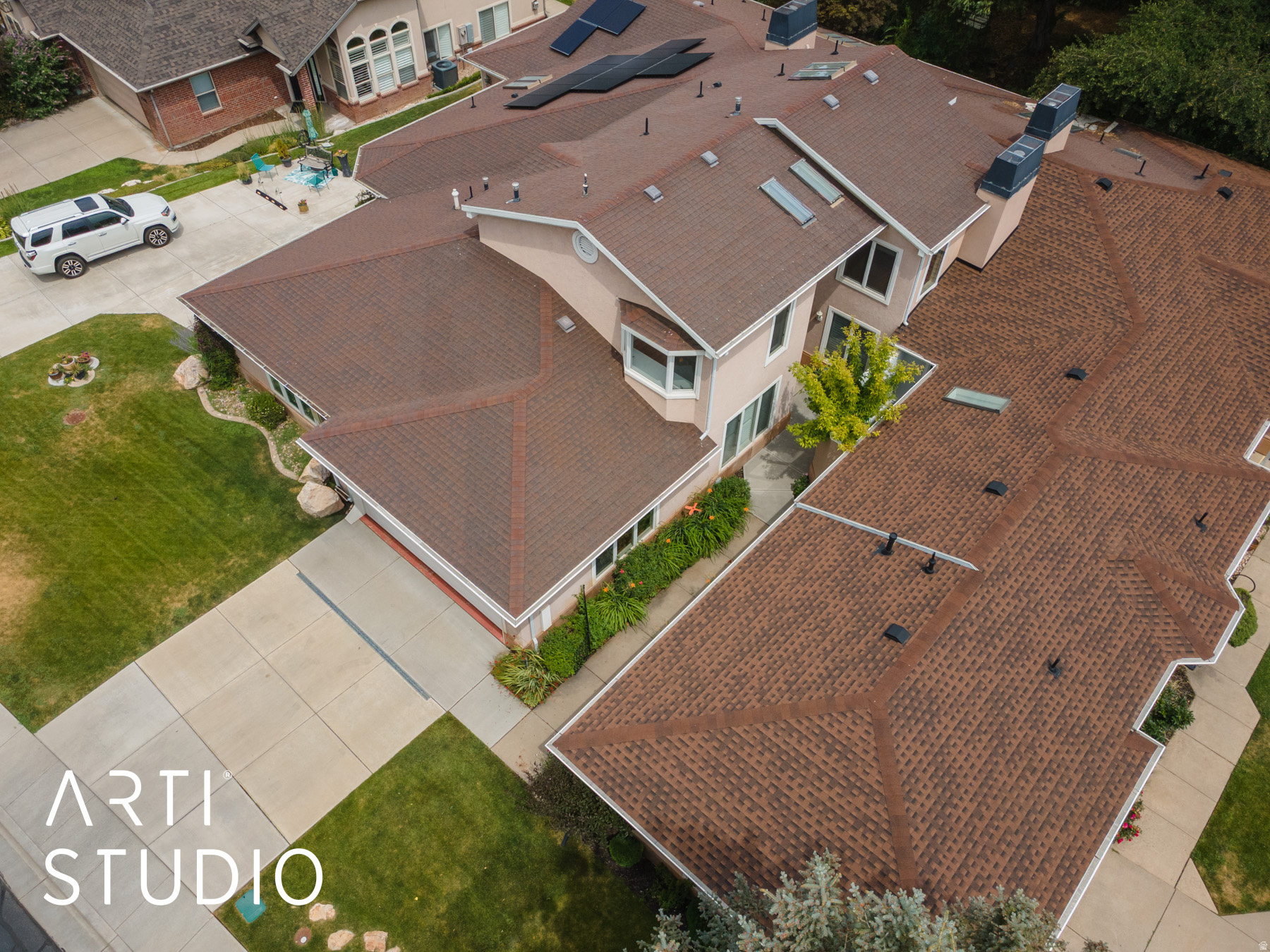 OAK CREEK - Residential Income