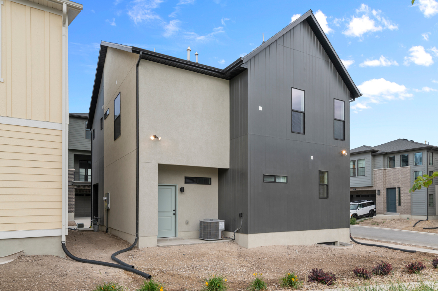 HOLBROOK E VILLAS 639 - Residential